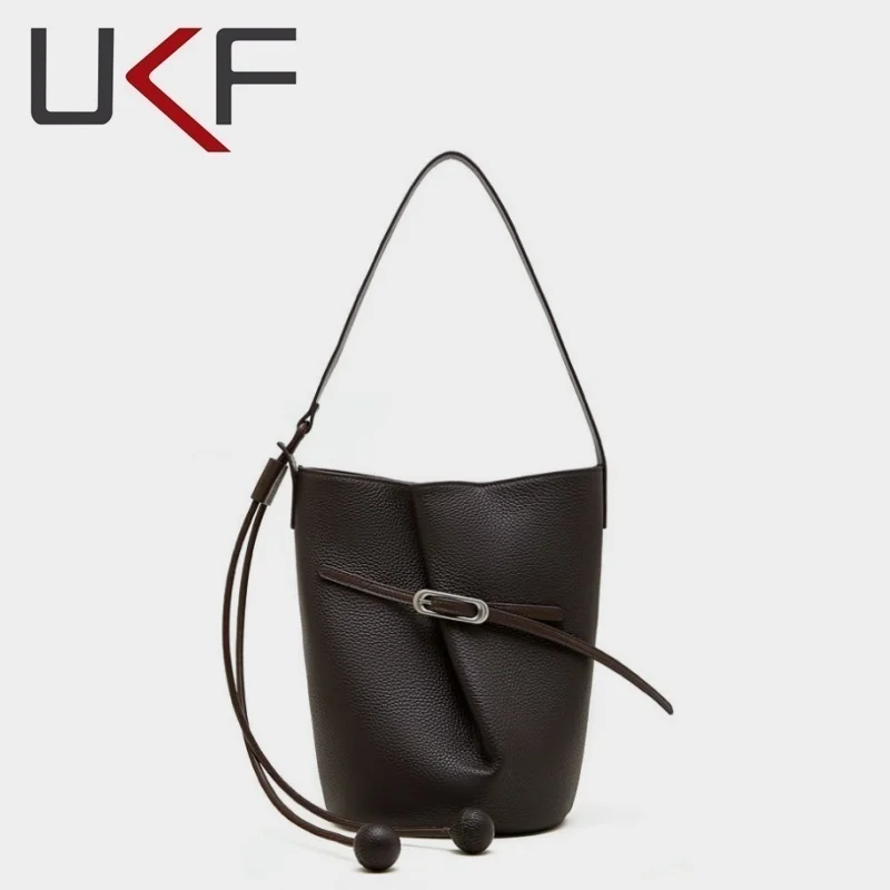 UKF Лидер продаж Ins Chic Французская гибкая маленькая сумка-ведро для кофе Чувство отдыха Сумка на плечо Роскошная сумка для ленивых поездок на работу Handba
UKF Лидер продаж Ins Chic Французская гибкая маленькая сумка-ведро для кофе Чувство отдыха Сумка на плечо Роскошная сумка для ленивых поездок на работу Handba