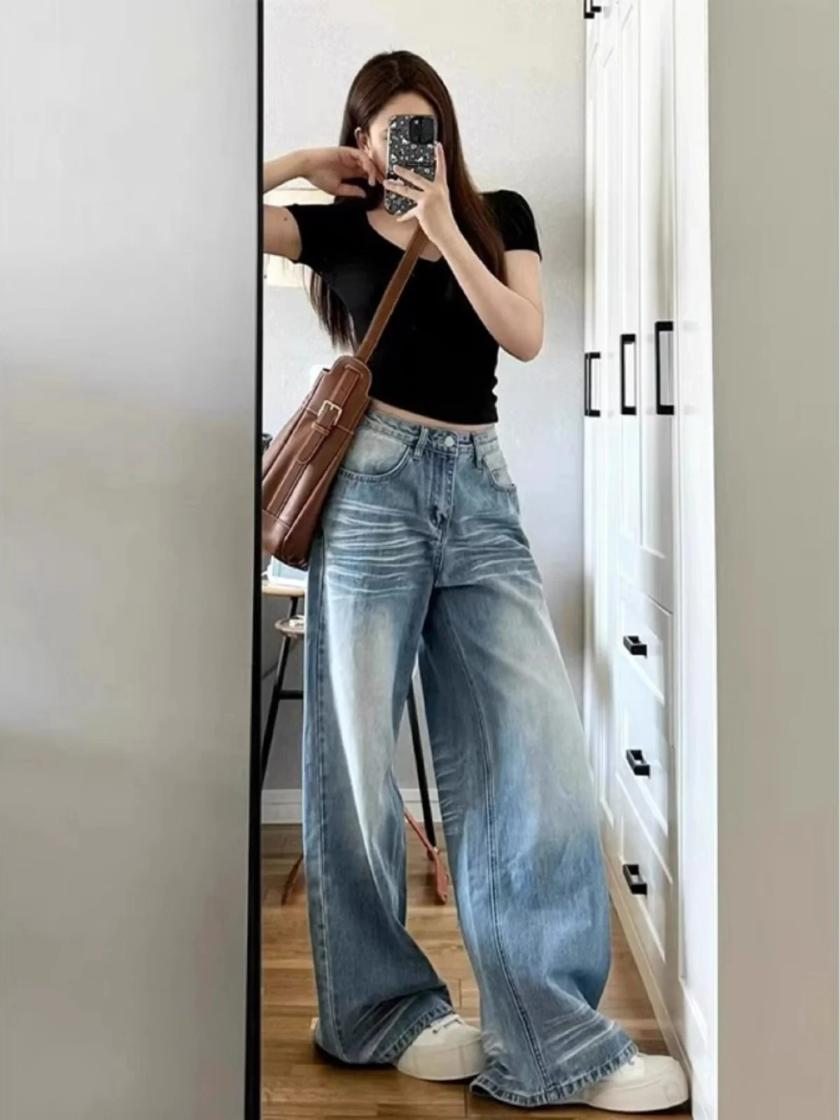 Loose High Waist Wide Leg Jeans Women's Straight Cut Blue Washed Denim Pants Autumn New Style Slimming Drapey Long Trousers
Loose High Waist Wide Leg Jeans Women's Straight Cut Blue Washed Denim Pants Autumn New Style Slimming Drapey Long Trousers