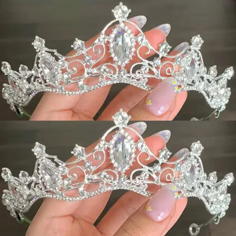 Серебристая принцесса, королева, барокко, блестящая хрустальная корона, повязка для волос со стразами для женщин, свадебные украшения для вечеринки, аксессуары для волос
Серебристая принцесса, королева, барокко, блестящая хрустальная корона, повязка для волос со стразами для женщин, свадебные украшения для вечеринки, аксессуары для волос