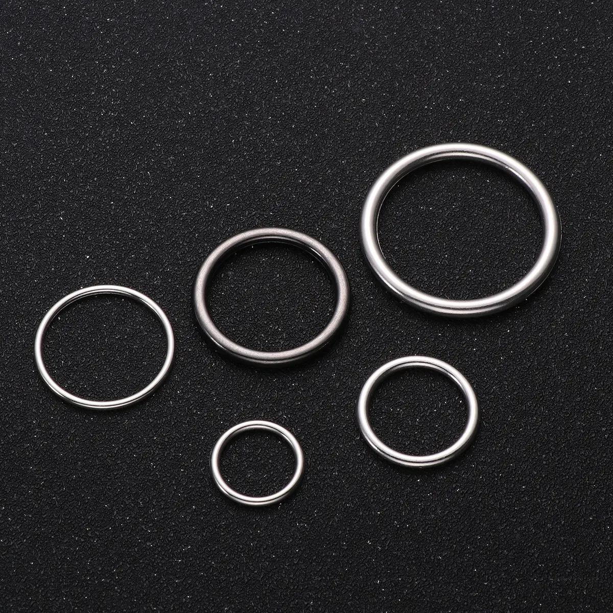 50Pcs Jewelry Findings Kit Alloy Round Jump Rings for DIY Jewelry Making Crafts Metal Closed Rings Silver White 5 Assorted Sizes
50Pcs Jewelry Findings Kit Alloy Round Jump Rings for DIY Jewelry Making Crafts Metal Closed Rings Silver White 5 Assorted Sizes