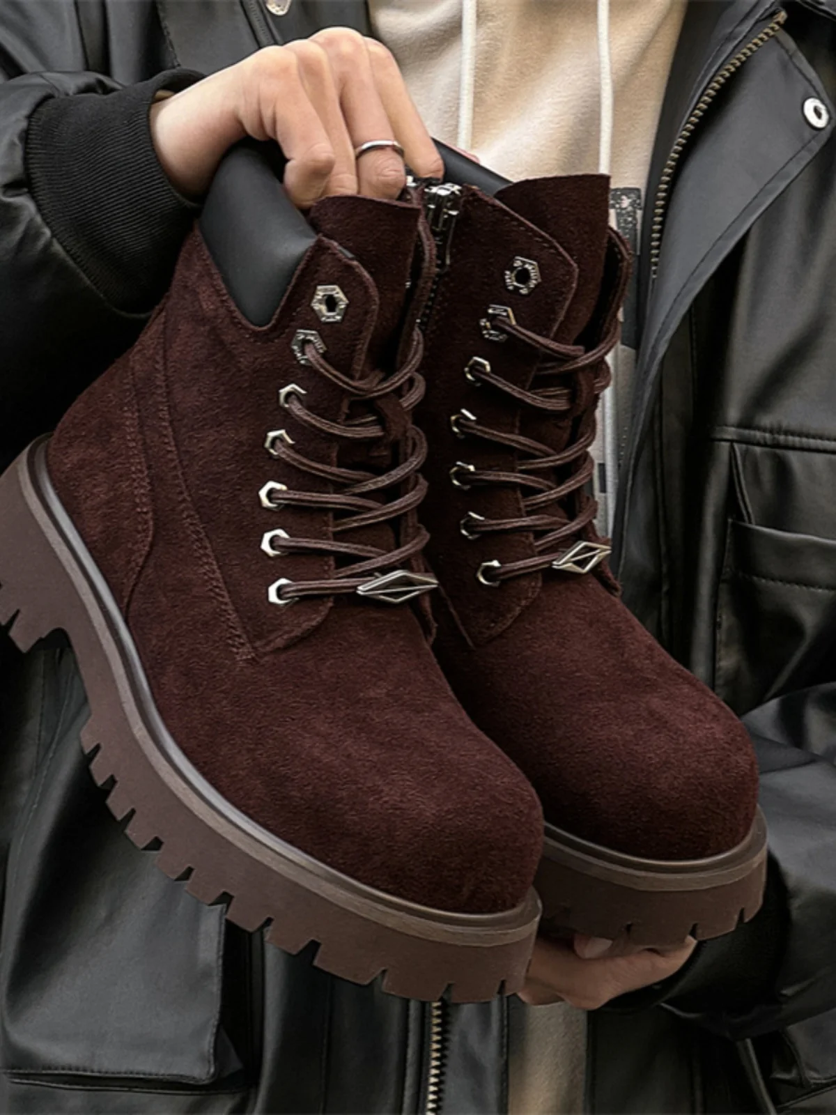 Модные высокие ботинки, мужские уличные походные ботинки Thi Bot Desert, удлиняющие мотоциклетные ботинки Walking oes
Модные высокие ботинки, мужские уличные походные ботинки Thi Bot Desert, удлиняющие мотоциклетные ботинки Walking oes