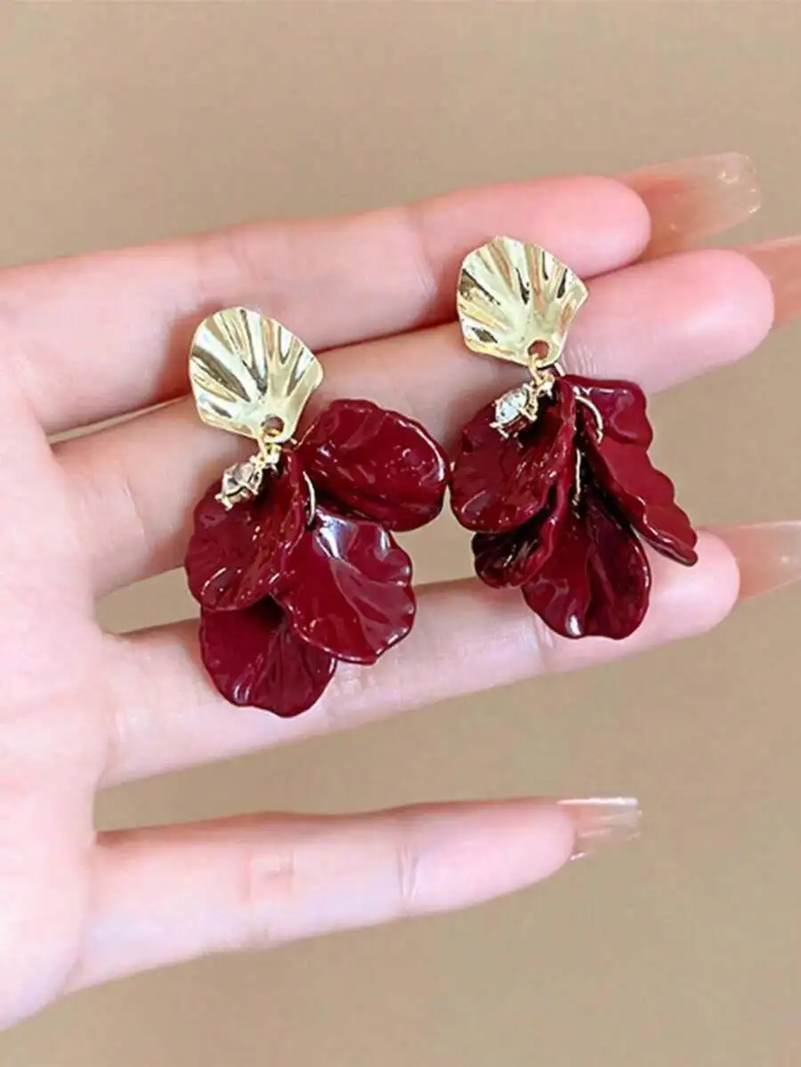 2pcs White Flower Petals Dangle Earrings Boho Vacation Style Holiday Ear Ornaments Female Gift Valentines,Mom,Mother,Mother's Da
2pcs White Flower Petals Dangle Earrings Boho Vacation Style Holiday Ear Ornaments Female Gift Valentines,Mom,Mother,Mother's Da