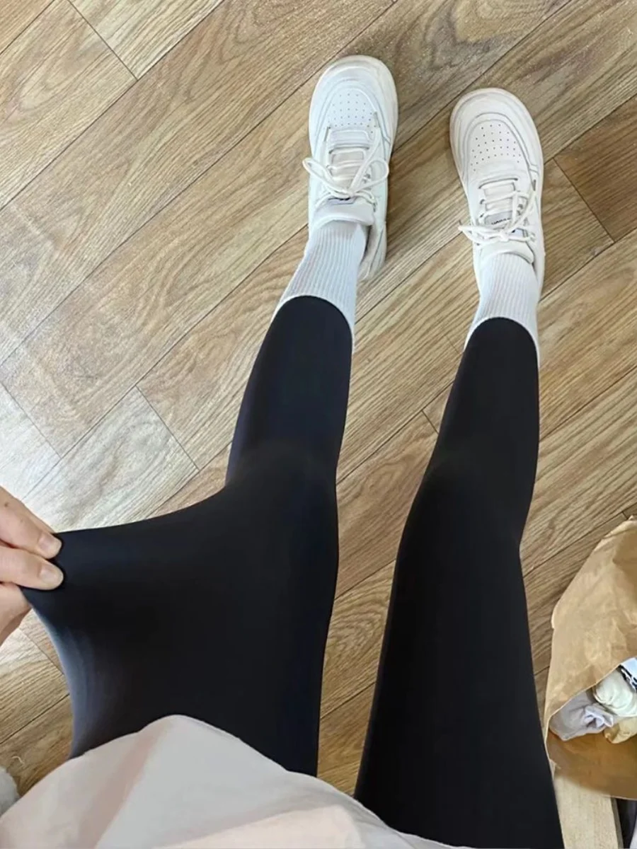 Extra Large Size Bla Casual Sports Pants Thin High Waist Tight Base Layer Fitn Pants for Men And Women Autumn Season
Extra Large Size Bla Casual Sports Pants Thin High Waist Tight Base Layer Fitn Pants for Men And Women Autumn Season