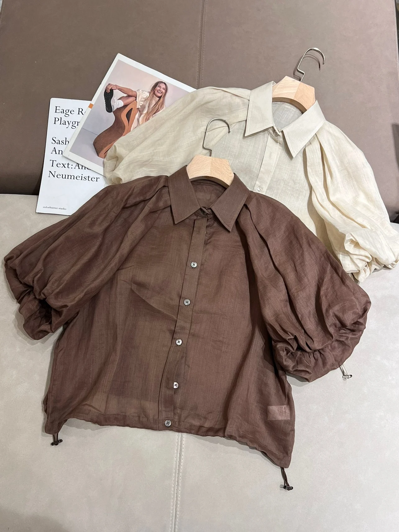 24 Summer New B//C Women's Two Pieces Solid Color Simple Thin Ramie Short Sleeve Shirt Casual Straight Pants Suit Women
24 Summer New B//C Women's Two Pieces Solid Color Simple Thin Ramie Short Sleeve Shirt Casual Straight Pants Suit Women