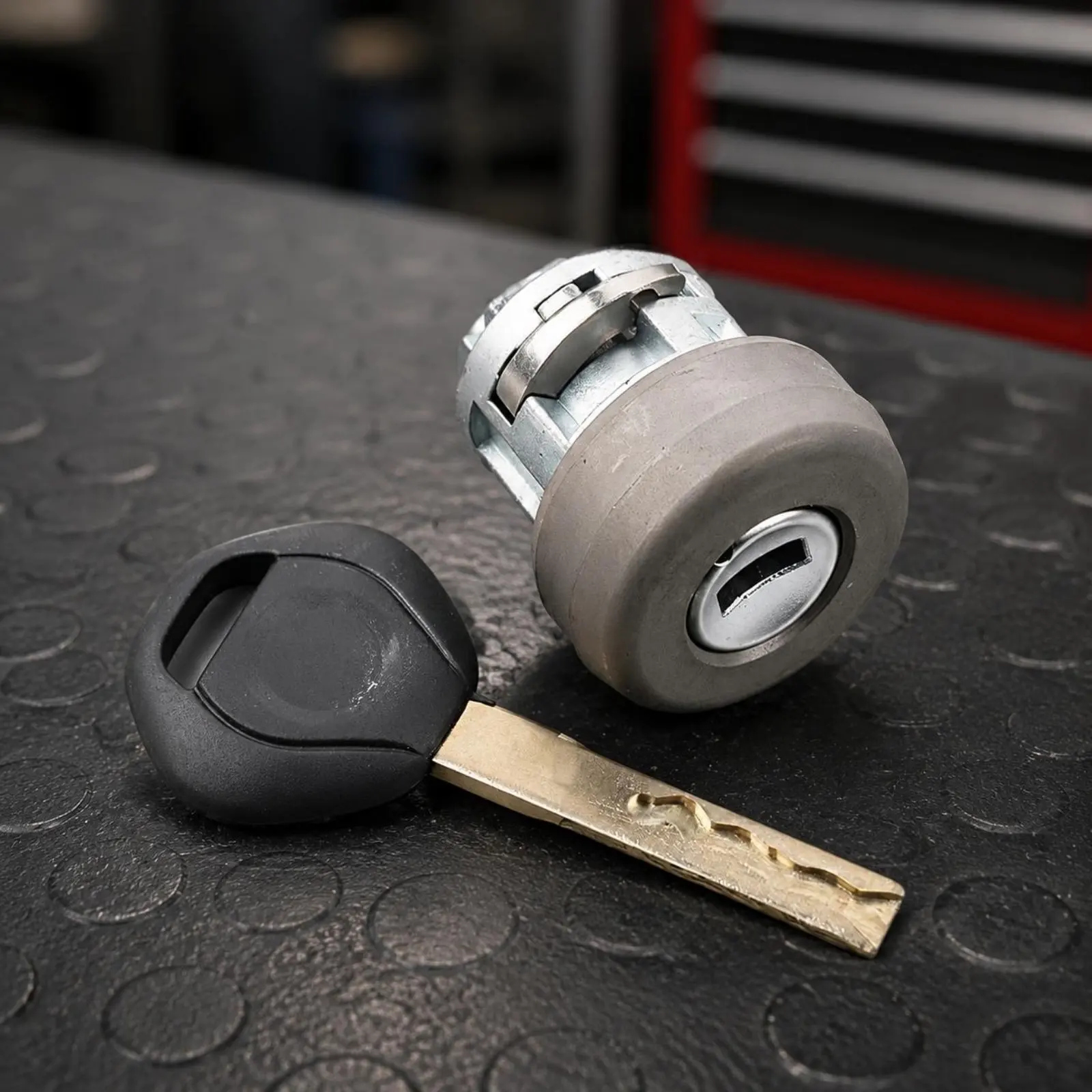 German Vehicle Ignition Lock Cylinder Direct Fit Ignition Lock Cylinder Stable Operation Wear-Resistant
German Vehicle Ignition Lock Cylinder Direct Fit Ignition Lock Cylinder Stable Operation Wear-Resistant