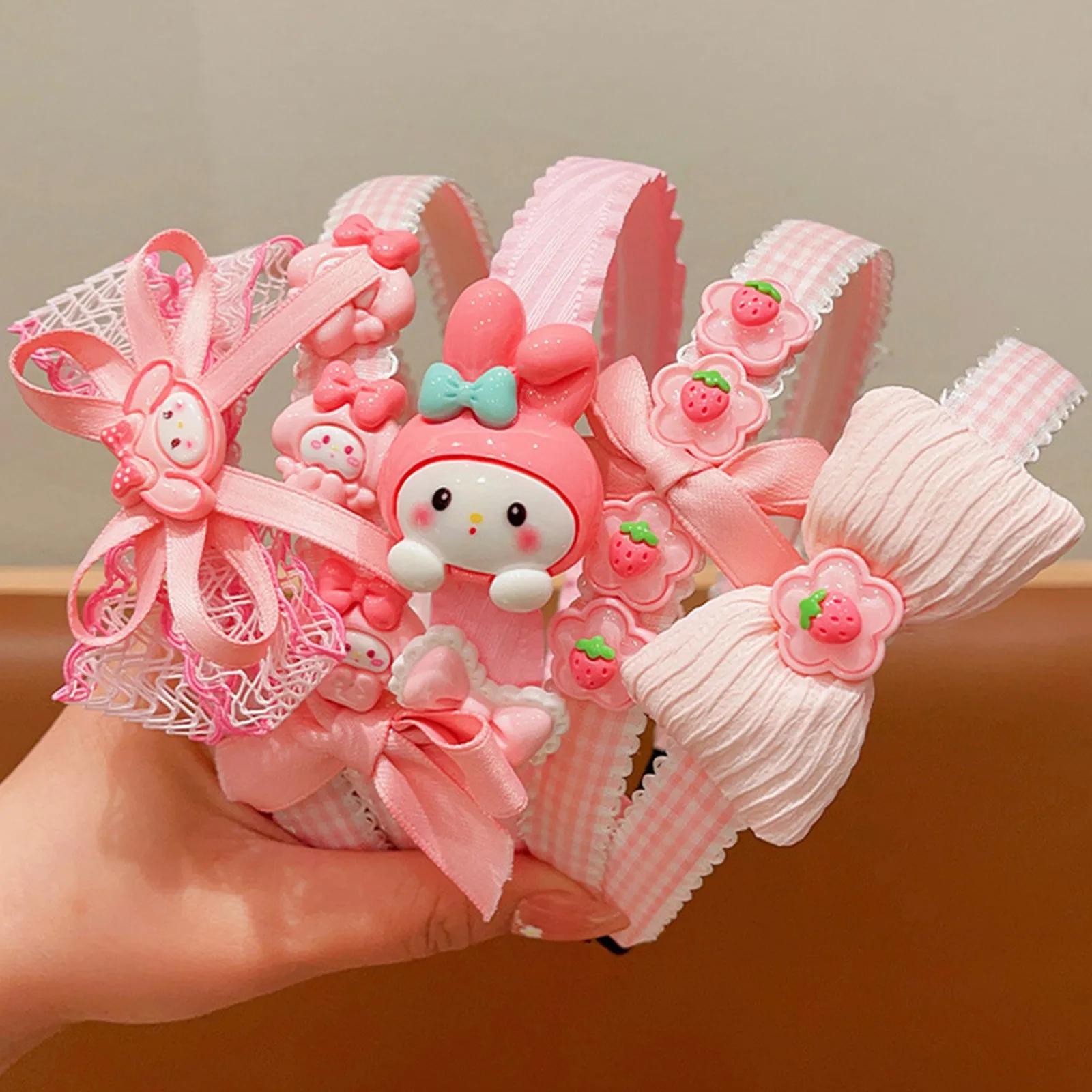 Повязка для волос Sanrio My Melody, милая детская повязка на голову, аниме мультяшный Коричный кавайный повязка для мытья лица, аксессуары для волос, детские подарки
Повязка для волос Sanrio My Melody, милая детская повязка на голову, аниме мультяшный Коричный кавайный повязка для мытья лица, аксессуары для волос, детские подарки