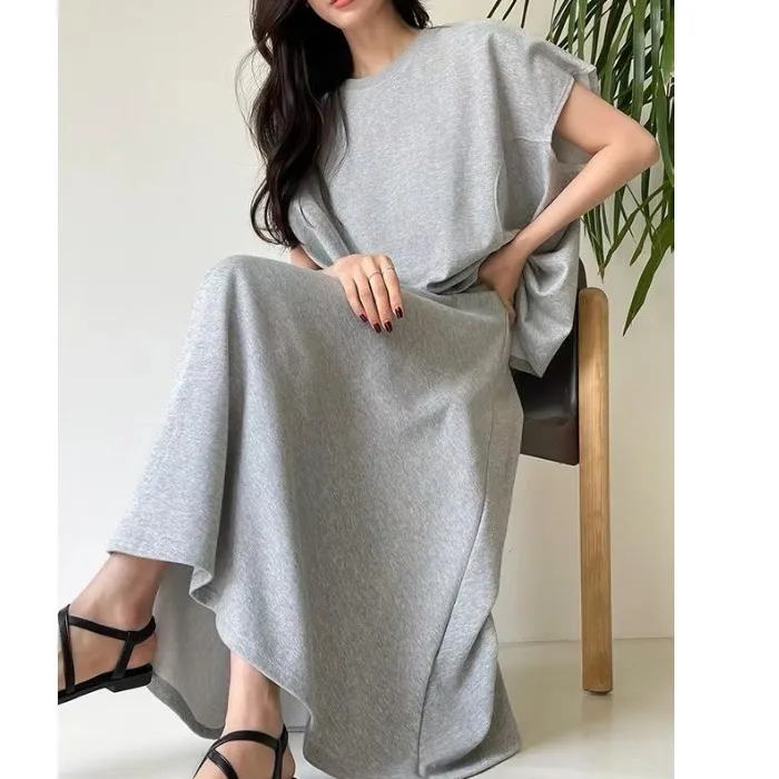 Elegant Korean Style Women's Fashion Set with Back Slit Short Sleeve Top And Half-length Skirt Two-piece Summer Outfit
Elegant Korean Style Women's Fashion Set with Back Slit Short Sleeve Top And Half-length Skirt Two-piece Summer Outfit