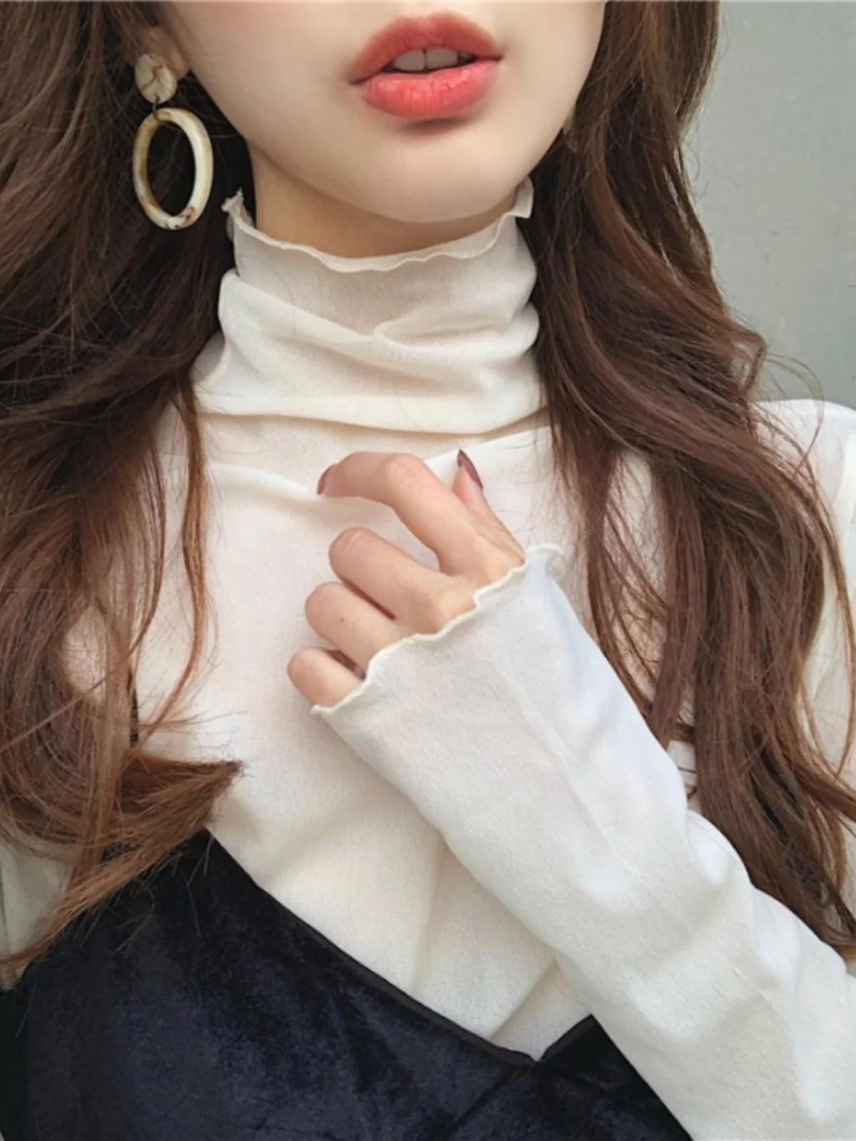 Chic High Ne Lace Me Base irt Long Sve Women's Sle Spring Design Sense Korean Version Pure Color Commute Wind
Chic High Ne Lace Me Base irt Long Sve Women's Sle Spring Design Sense Korean Version Pure Color Commute Wind