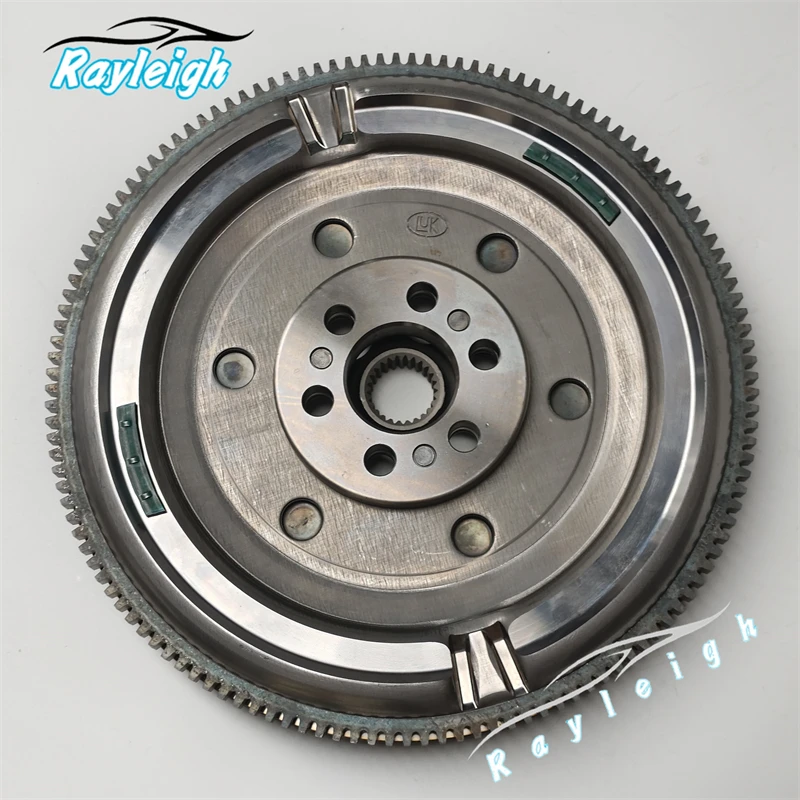 VT2 VT3 Flywheel Automatic Transmission VT2 VT3 6 Holes 132 Teeth Double Mass Flywheel 1066001240 EC7 Flywheel 4150690090
VT2 VT3 Flywheel Automatic Transmission VT2 VT3 6 Holes 132 Teeth Double Mass Flywheel 1066001240 EC7 Flywheel 4150690090