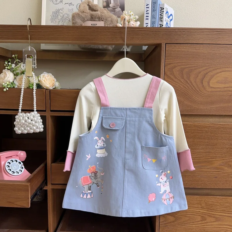 Children's Outfit Skirt New Spring and Autumn Style Cute and Stylish Cartoon Suspender Skirt and Base Shirt Two-Piece Set for Gi 
Children's Outfit Skirt New Spring and Autumn Style Cute and Stylish Cartoon Suspender Skirt and Base Shirt Two-Piece Set for Gi
