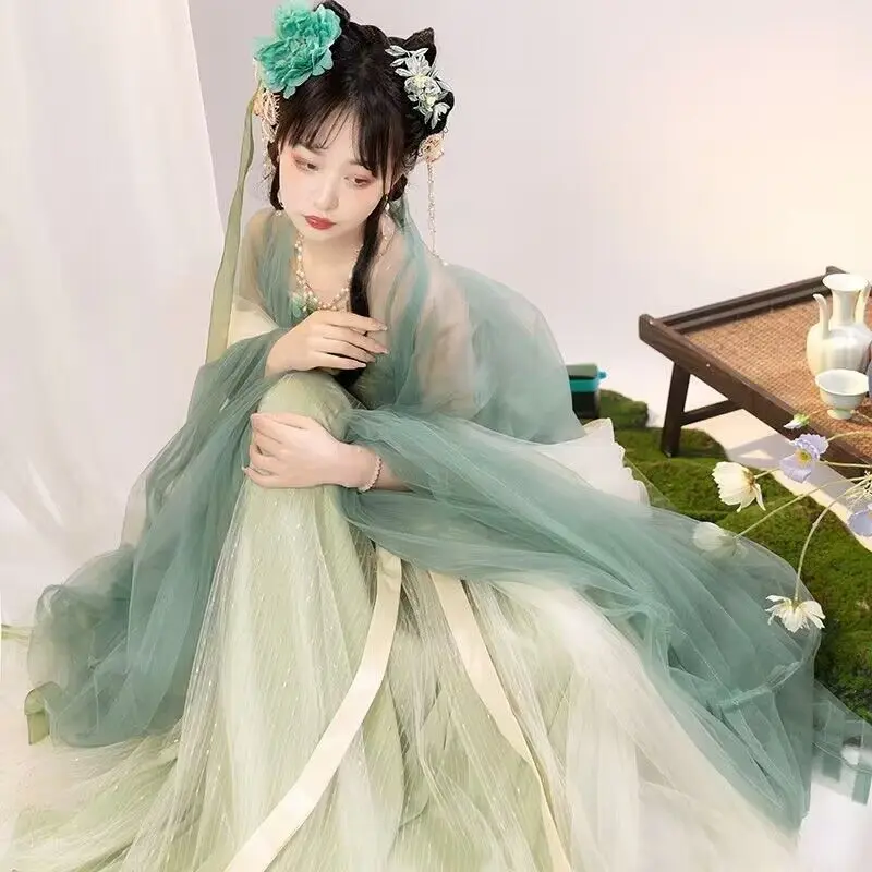 Traditional Chinese Hanfu Clothing for Women Tang Dynasty Spring Elegant Landscape Printing Blue Green Dresses 3 PCS Full Sets
Traditional Chinese Hanfu Clothing for Women Tang Dynasty Spring Elegant Landscape Printing Blue Green Dresses 3 PCS Full Sets