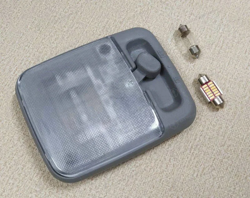 Car Interior Dome Reading Light for NV200 Paladin Oting Succe Ceiling Lamp Pickup Auto Replacement Parts Wholesale
Car Interior Dome Reading Light for NV200 Paladin Oting Succe Ceiling Lamp Pickup Auto Replacement Parts Wholesale