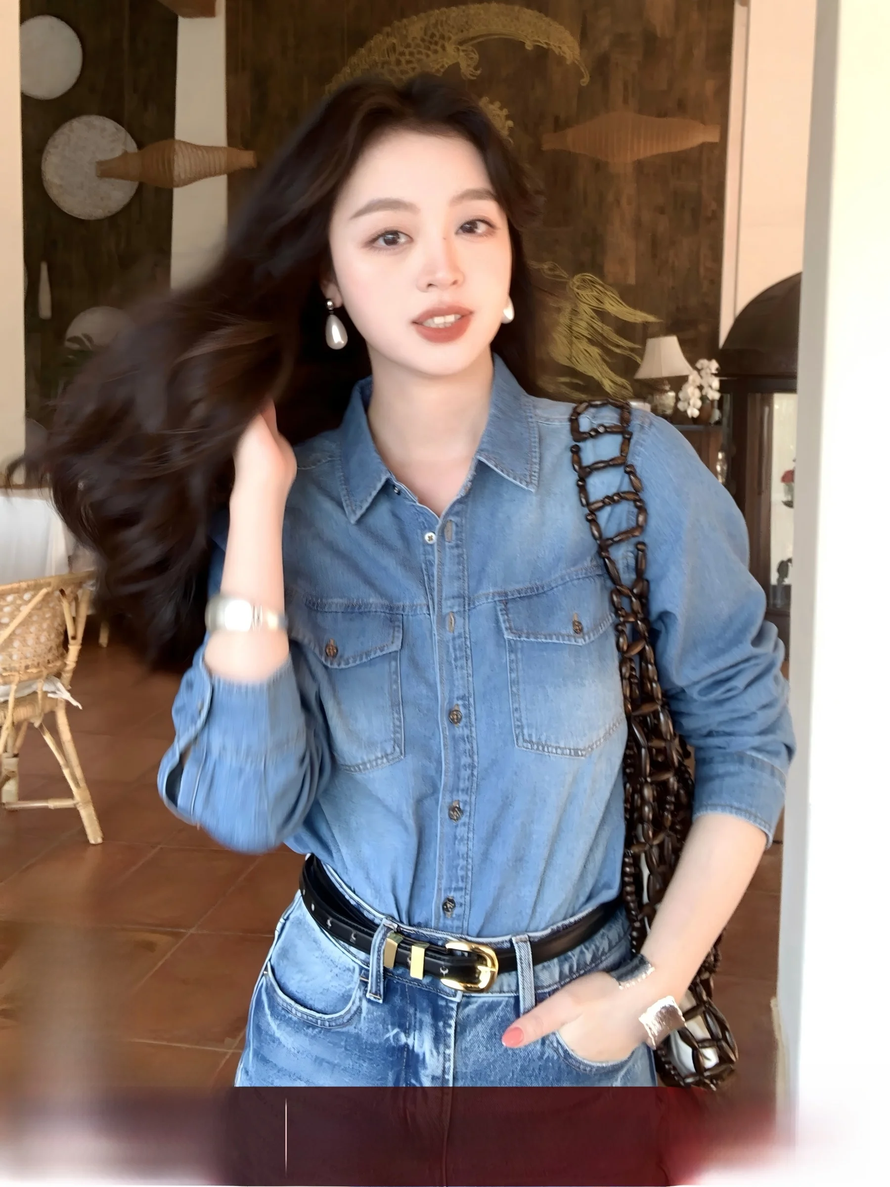 Ретро-рубашка из денима с отложным воротником на одной пуговице, повседневная, высокого качества, с длинным рукавом, для женщин, в винтажном стиле SYT
Ретро-рубашка из денима с отложным воротником на одной пуговице, повседневная, высокого качества, с длинным рукавом, для женщин, в винтажном стиле SYT