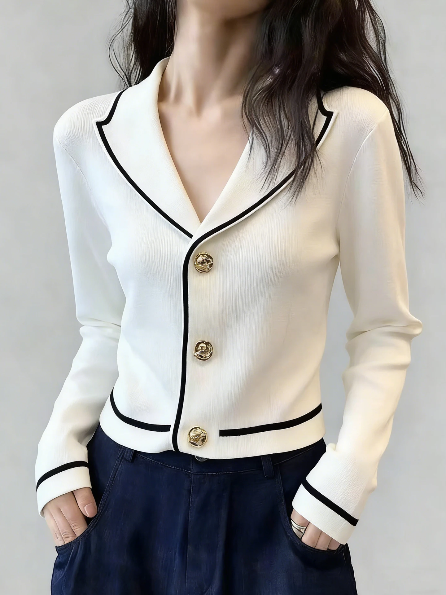 High-End Color Block Knitwear Long Sleeve Turn-down Collar Slimming Top Spring Versatile Gentle Comfortable Women's Fashion
High-End Color Block Knitwear Long Sleeve Turn-down Collar Slimming Top Spring Versatile Gentle Comfortable Women's Fashion