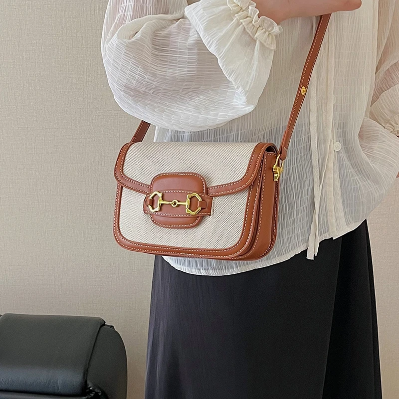 Новая модная женская кожаная сумка-тоут, роскошный дизайн, сумка через плечо с цепочкой и ремешком, классическая ретро-сумка на плечо с минималистичным шармом 
Новая модная женская кожаная сумка-тоут, роскошный дизайн, сумка через плечо с цепочкой и ремешком, классическая ретро-сумка на плечо с минималистичным шармом