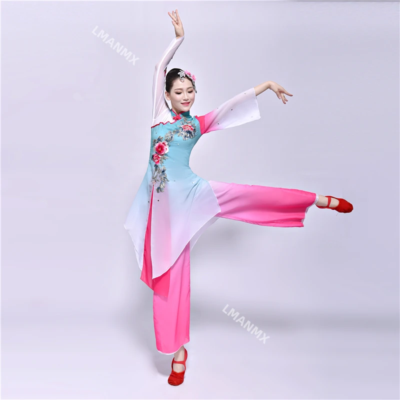 Chinese style classical hanfu dance costume female elegant national dance hmong performance traditional ancient costume
Chinese style classical hanfu dance costume female elegant national dance hmong performance traditional ancient costume