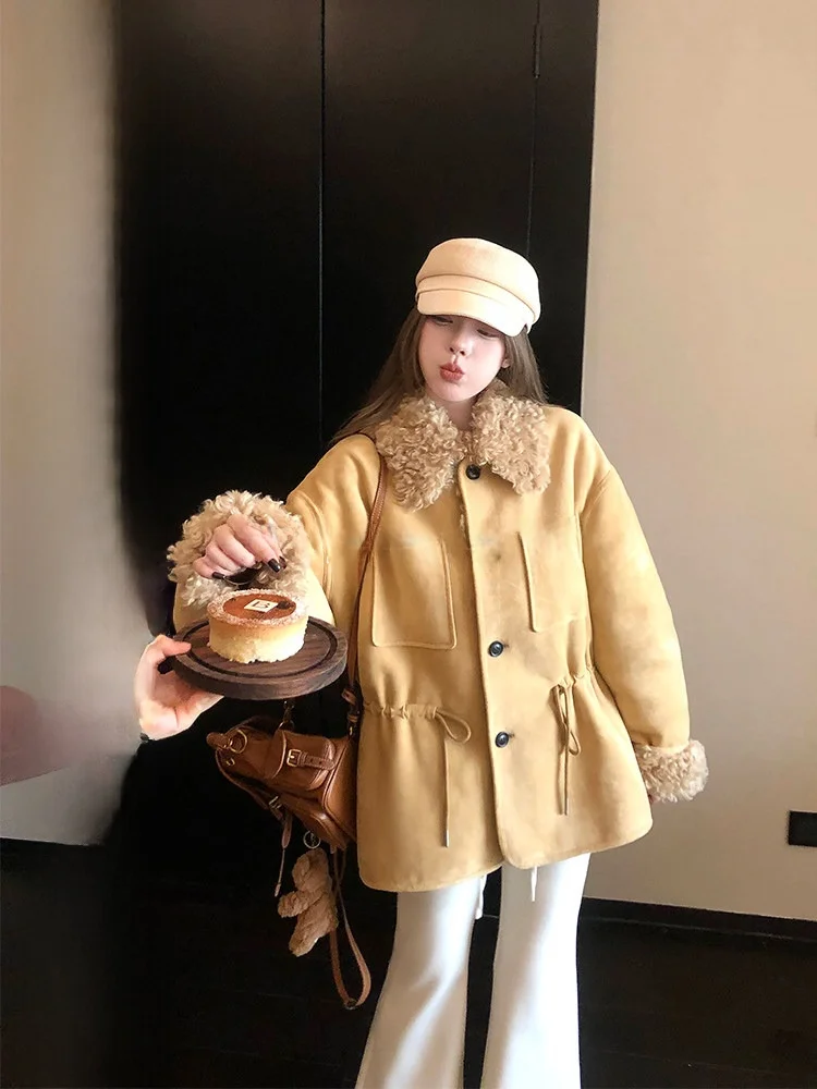 Luu Tassel Trim Lamb Fur Jaet Women's Loose Suede Outerwear Autumn Winter High Sensation Korean Sle Fluffy Coat
Luu Tassel Trim Lamb Fur Jaet Women's Loose Suede Outerwear Autumn Winter High Sensation Korean Sle Fluffy Coat