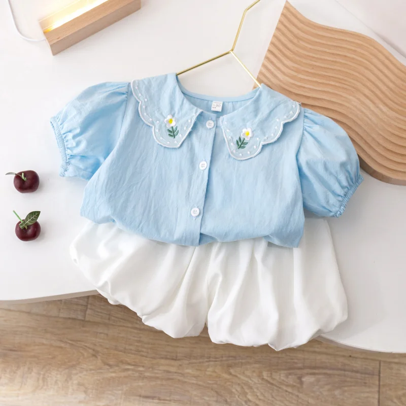 KXKM-Girls' Summer New Sweet Style Set Fashion Embroidered Small Flower Ruffle Top Shirt Shorts
KXKM-Girls' Summer New Sweet Style Set Fashion Embroidered Small Flower Ruffle Top Shirt Shorts