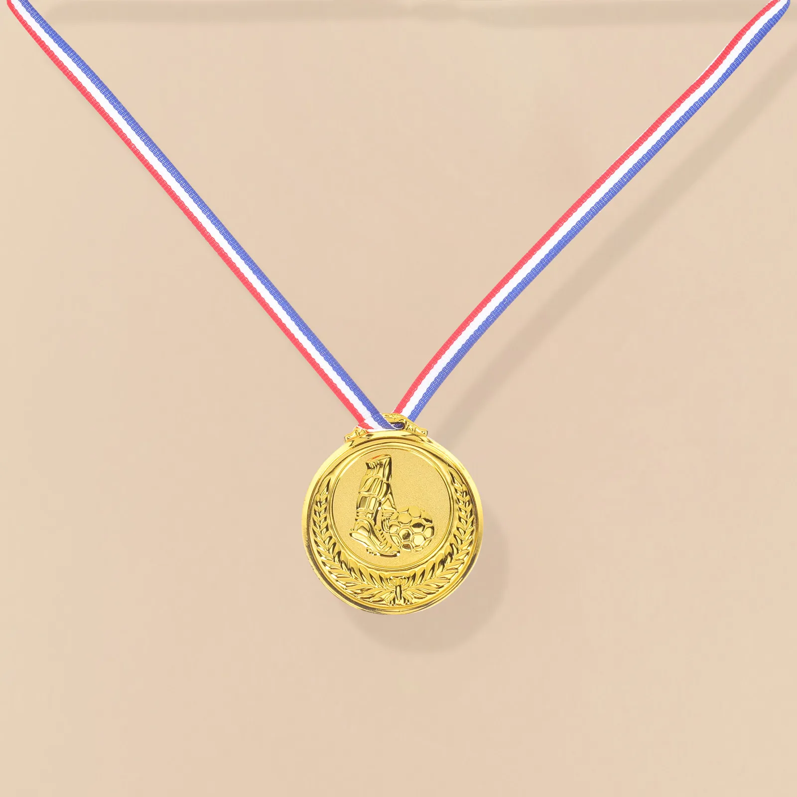 6 шт. футбольных медалей, декоративные спортивные награды для вечеринок, школьных соревнований, имитация медалей
6 шт. футбольных медалей, декоративные спортивные награды для вечеринок, школьных соревнований, имитация медалей