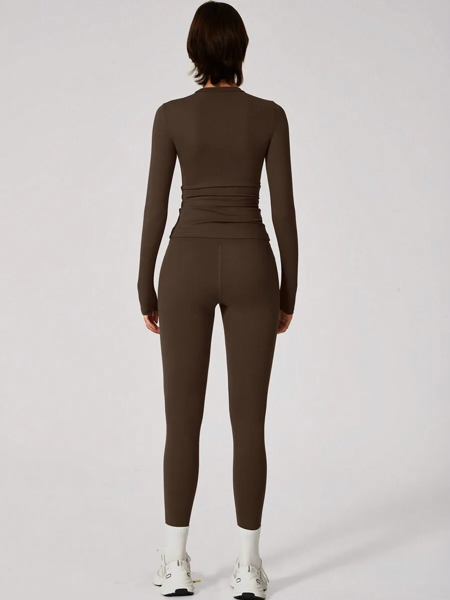 Women Solid Color Long Sleeve Yoga Set Casual Workout Top And Leggings
Women Solid Color Long Sleeve Yoga Set Casual Workout Top And Leggings