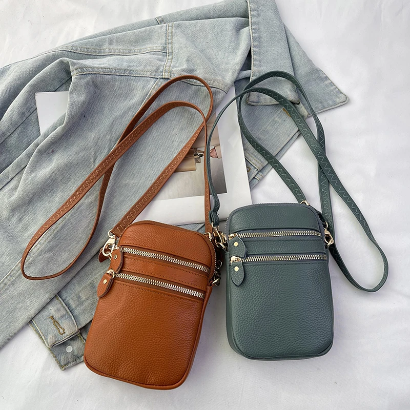 Однотонная мягкая сумка для телефона из воловьей кожи, кошелек для монет, женская сумка, новинка 2023 года, сумка из натуральной кожи на одно плечо с наклонным крестом
Однотонная мягкая сумка для телефона из воловьей кожи, кошелек для монет, женская сумка, новинка 2023 года, сумка из натуральной кожи на одно плечо с наклонным крестом