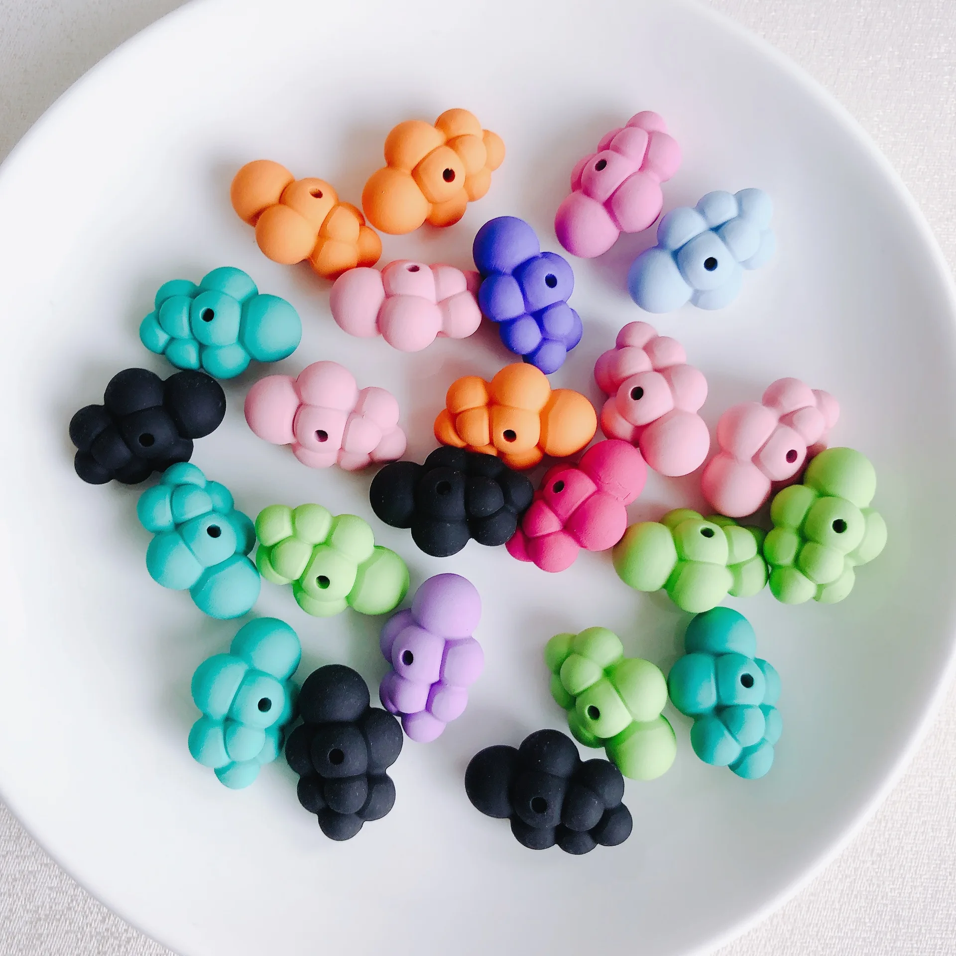 DIY Jewelry Findings Rubber Solid Colors Cute Cloud Shape Acryilc Jewelry Beads Ornament Accessory Material DIY 80pcs 25*17*13mm
DIY Jewelry Findings Rubber Solid Colors Cute Cloud Shape Acryilc Jewelry Beads Ornament Accessory Material DIY 80pcs 25*17*13mm