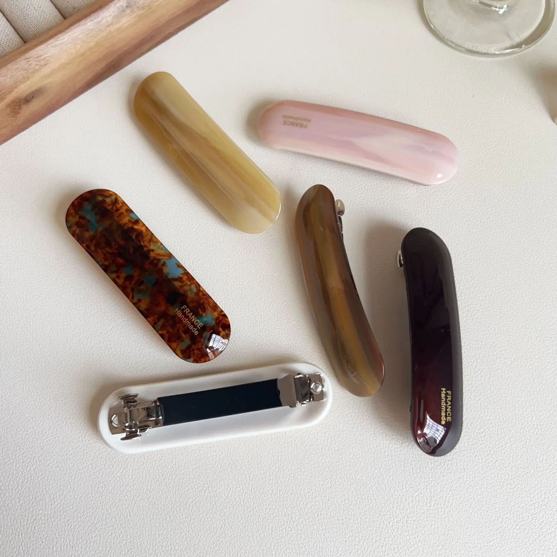 Rectangle Acetate Hair Claw for Half Up Style Non-Slip Nape Spring Clip for Short Hair Awkward Stage Daily Hair Accessories
Rectangle Acetate Hair Claw for Half Up Style Non-Slip Nape Spring Clip for Short Hair Awkward Stage Daily Hair Accessories