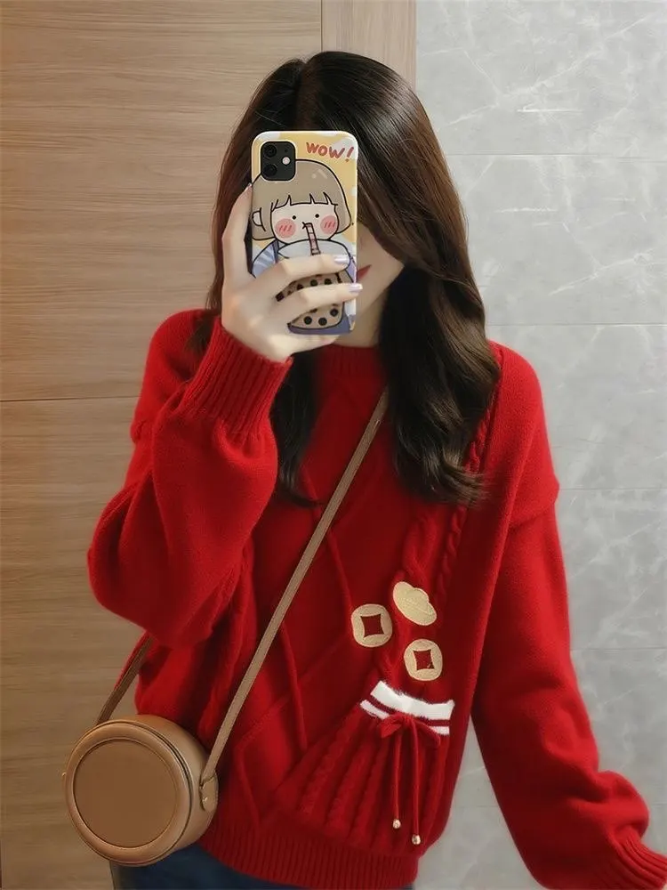Faionable Red Knitted Sweater with Knot And Flower Design for Women Loose Fit Winter Casual High End Feeling Top
Faionable Red Knitted Sweater with Knot And Flower Design for Women Loose Fit Winter Casual High End Feeling Top