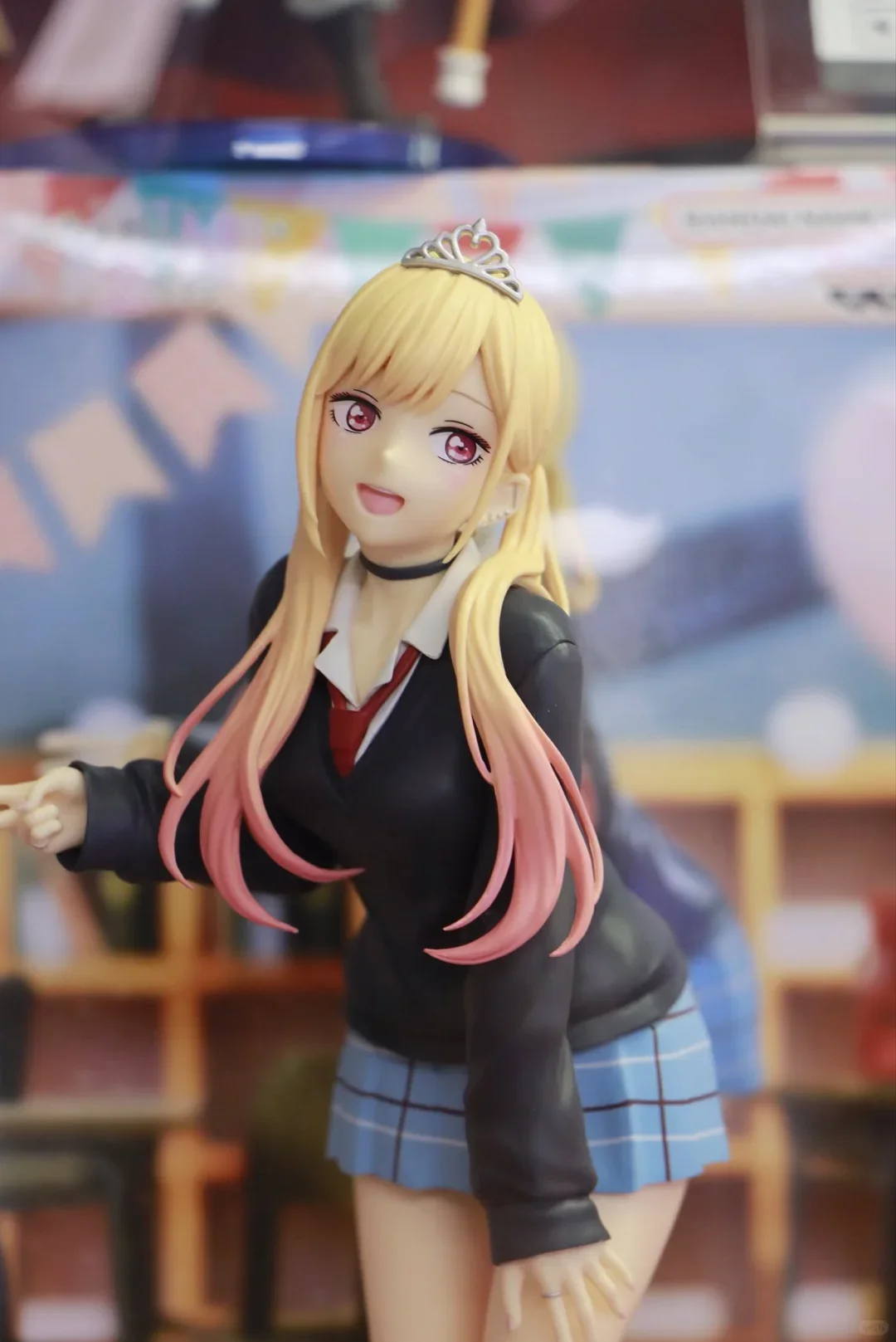 Оригинальная фигурка BANDAI My Dress-Up Darling: Китагава Марин, версия «Культурный фестиваль: Блеск и гламур», коллекционная модель из ПВХ
Оригинальная фигурка BANDAI My Dress-Up Darling: Китагава Марин, версия «Культурный фестиваль: Блеск и гламур», коллекционная модель из ПВХ