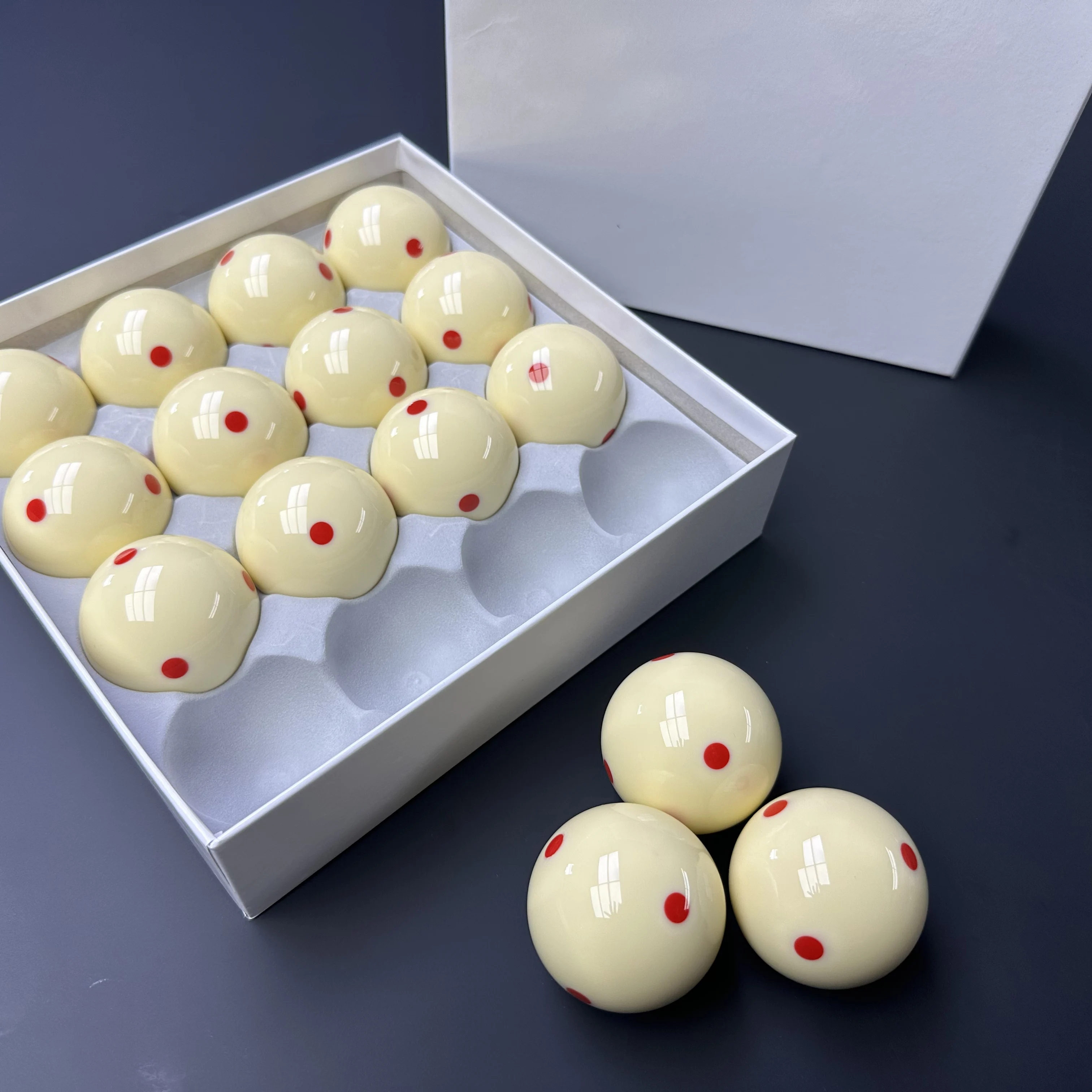 Tournament Standard Resin Billiard Balls 5.8oz 5.7cm - 6-Point Cue Ball & Carry Case Set, Professional accessoires billard
Tournament Standard Resin Billiard Balls 5.8oz 5.7cm - 6-Point Cue Ball & Carry Case Set, Professional accessoires billard