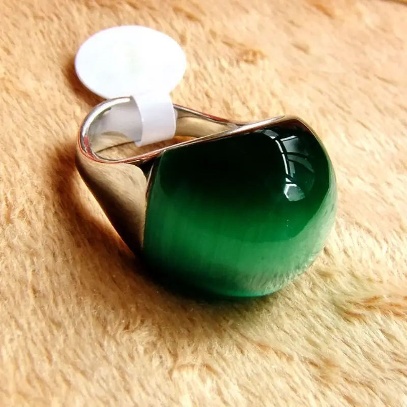 High-cold style new product trendy ins versatile fashion green opal ring simple opening adjustable
High-cold style new product trendy ins versatile fashion green opal ring simple opening adjustable