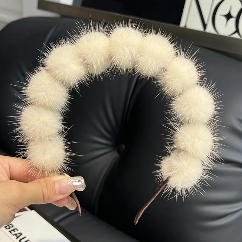 Mink Fur Hairband Female Real Mink Fur Ball Hair Accessories Cute Fur Ball Headband Girl Hair Fashion Hair Hoop Furry Fur Gift
Mink Fur Hairband Female Real Mink Fur Ball Hair Accessories Cute Fur Ball Headband Girl Hair Fashion Hair Hoop Furry Fur Gift
