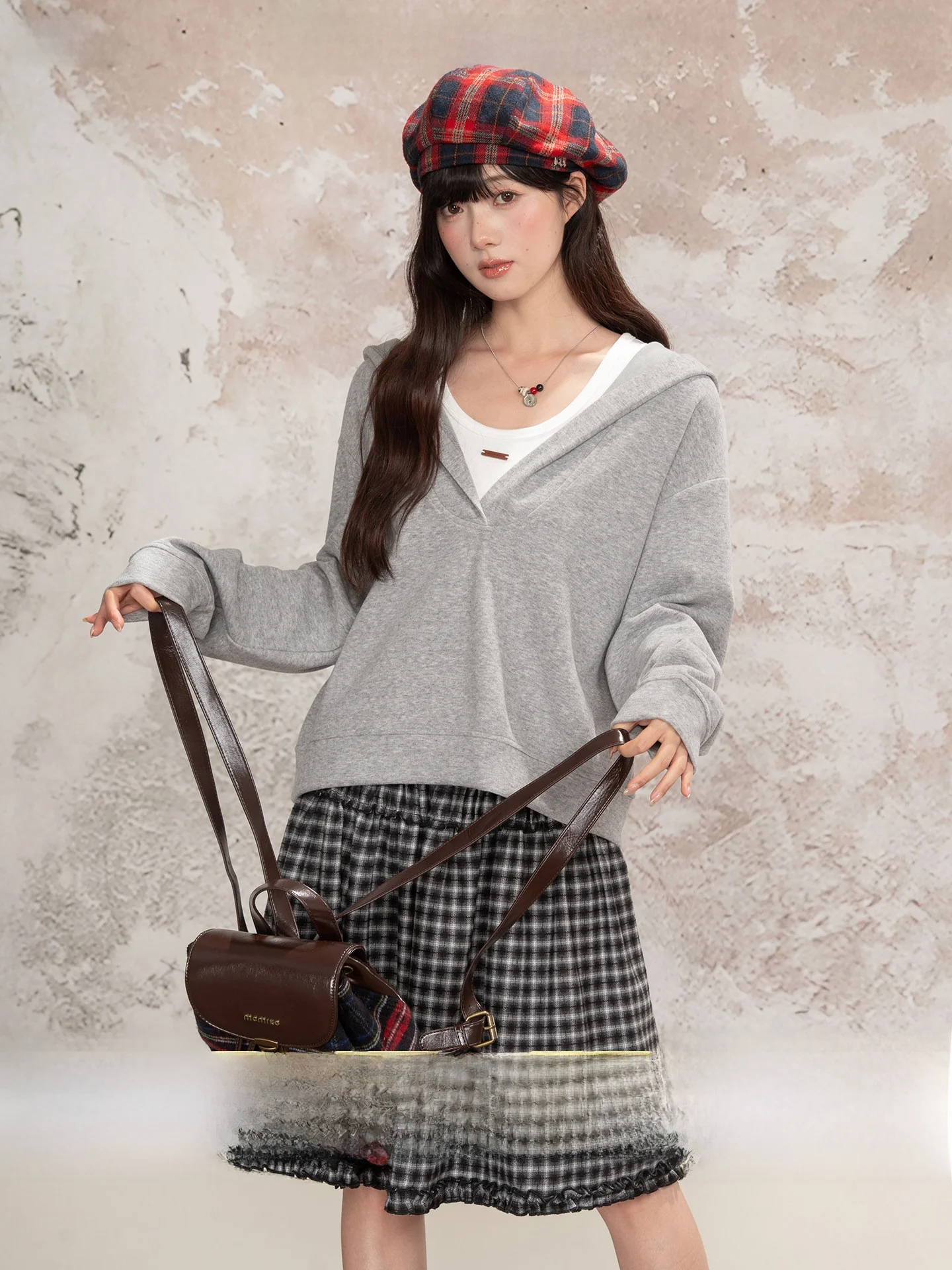 Loveheynew Korean Style Lazy Hoodie Pure Color Simple Vest Two-Piece Set Women's Autumn Winter Casual Outfit round Neck Long ...
Loveheynew Korean Style Lazy Hoodie Pure Color Simple Vest Two-Piece Set Women's Autumn Winter Casual Outfit round Neck Long ...