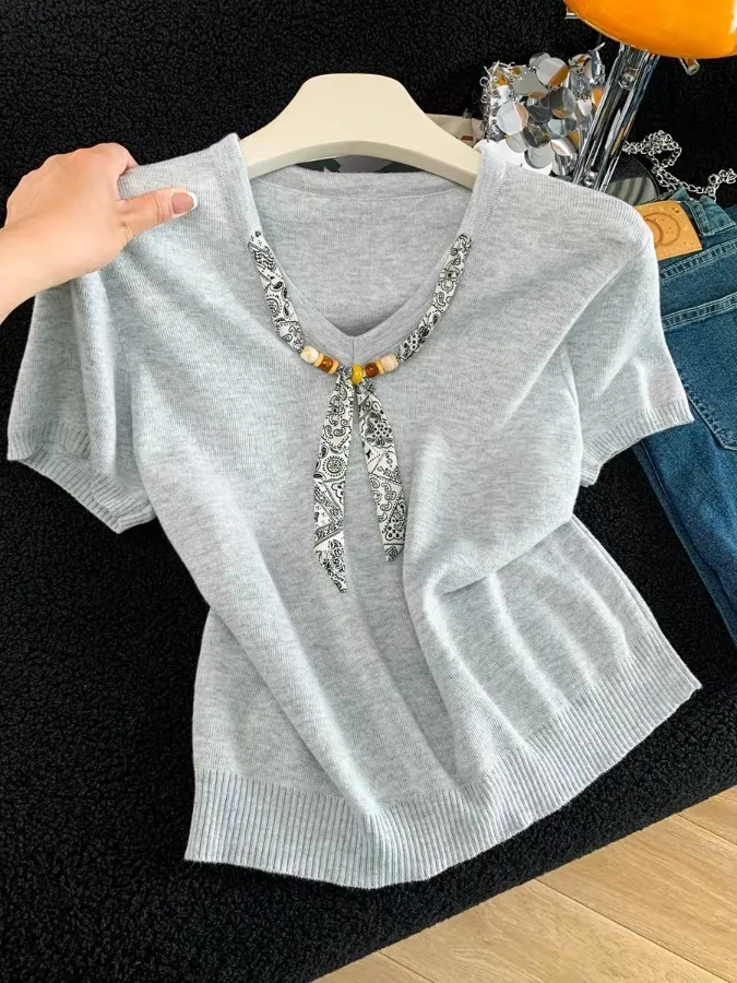 Elegant Ice Silk Short Sleeve Knitted Top with Scarf Summer Slimming Base Layer Korean Style Fashionable Cute Little Shirt
Elegant Ice Silk Short Sleeve Knitted Top with Scarf Summer Slimming Base Layer Korean Style Fashionable Cute Little Shirt