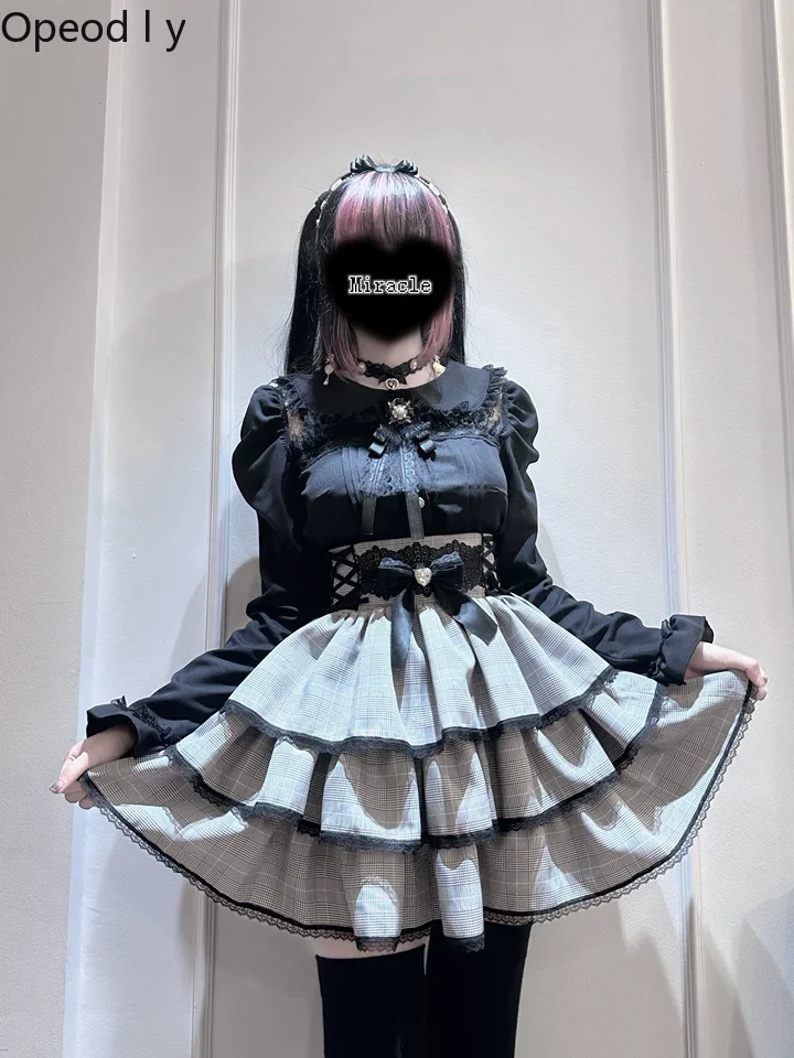 Original Japanese Mass-production Second Dimension Lolita Set Y2k Subculture Sweet Cool Girl Top Tutu Skirt Two-piece Set
Original Japanese Mass-production Second Dimension Lolita Set Y2k Subculture Sweet Cool Girl Top Tutu Skirt Two-piece Set