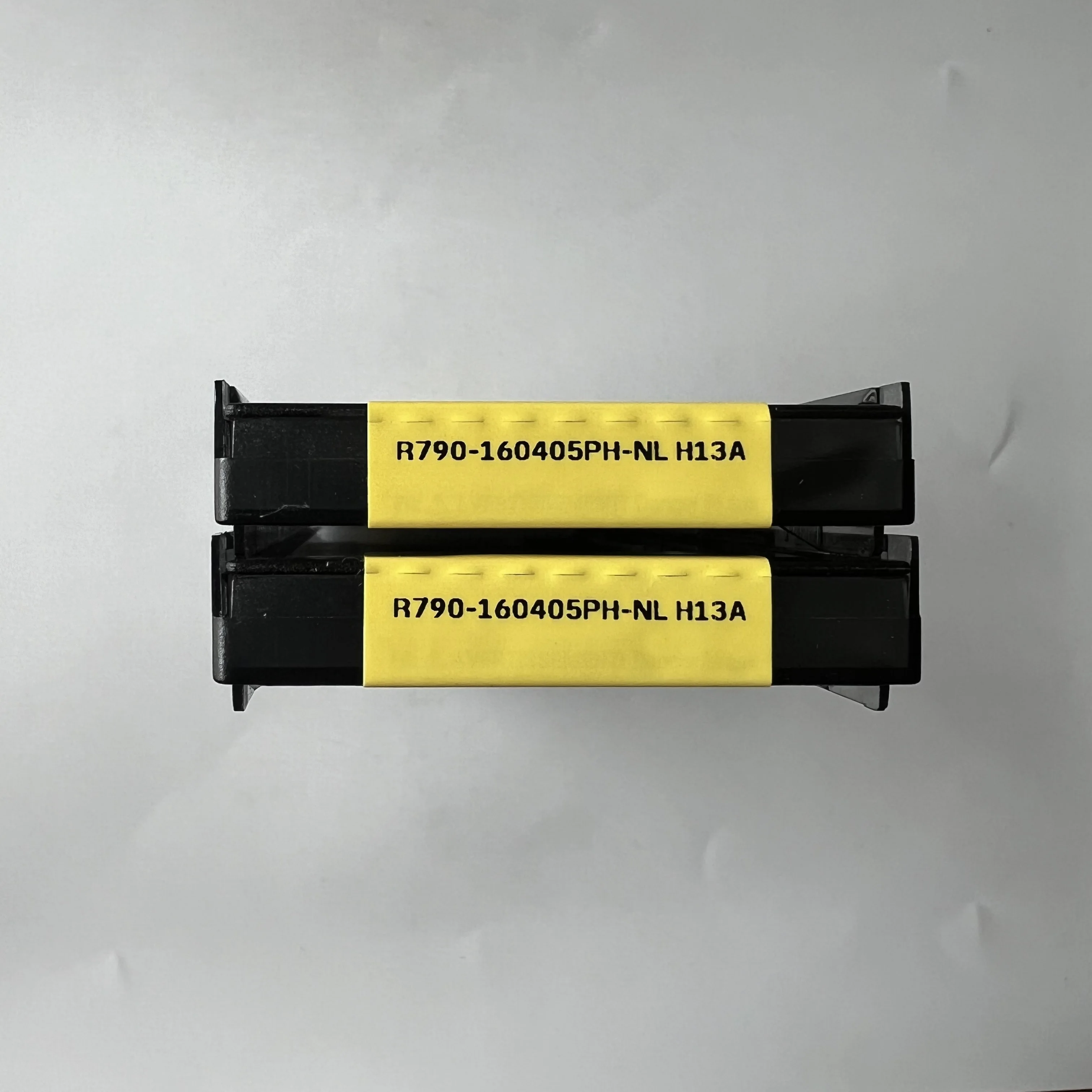10pcs/box R790-160405PH-NL H13A/R790-160408PH-NL H13A/R790-160431PH-NL H13A
10pcs/box R790-160405PH-NL H13A/R790-160408PH-NL H13A/R790-160431PH-NL H13A