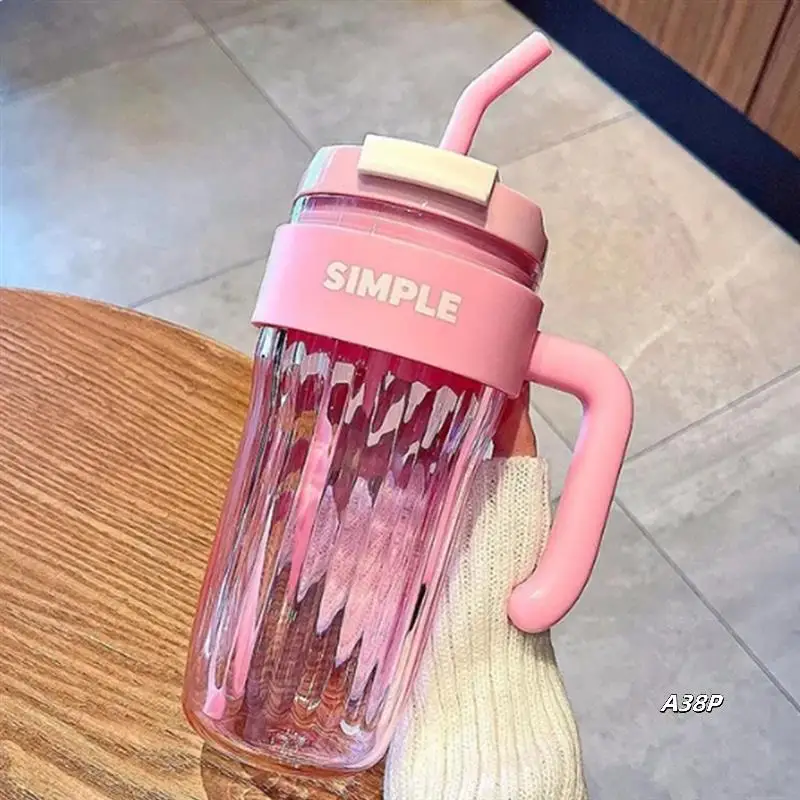 Simple Large Capacity Handy Plastic Cup Girl Office Mug Handle Straw Water Cup Couple Drinking Cup
Simple Large Capacity Handy Plastic Cup Girl Office Mug Handle Straw Water Cup Couple Drinking Cup