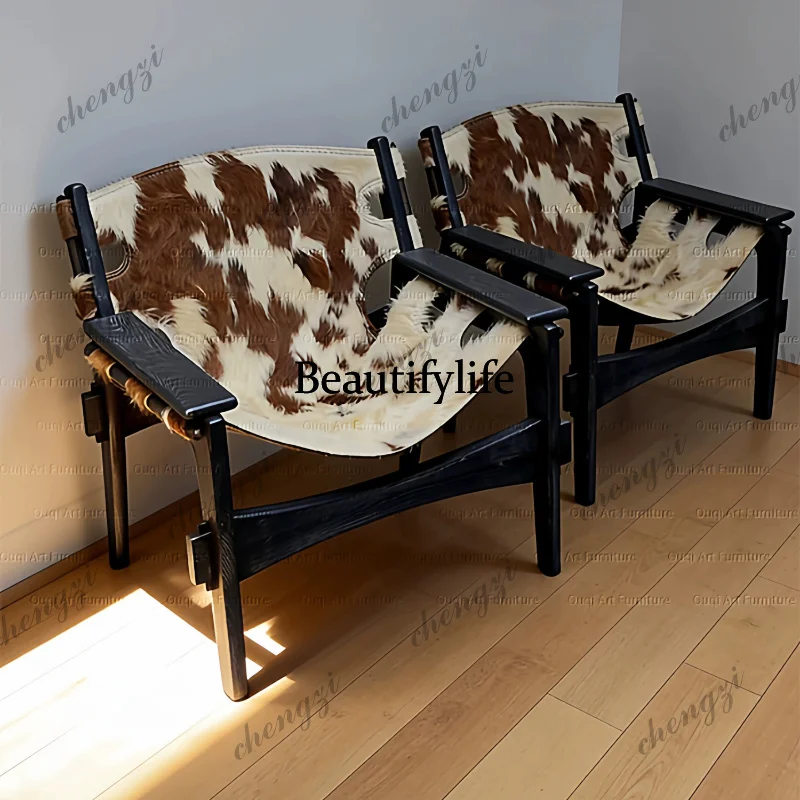 Medieval solid wood casual milk cowhide single sofa chair living room folk sofa chair
Medieval solid wood casual milk cowhide single sofa chair living room folk sofa chair