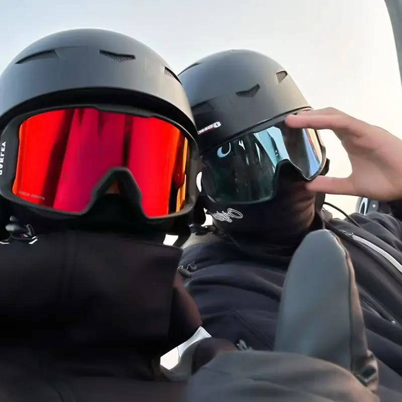 Ski goggles with myopia compatibility unisex design suitable for motorcycle riding mountain climbing and snoey environments
Ski goggles with myopia compatibility unisex design suitable for motorcycle riding mountain climbing and snoey environments