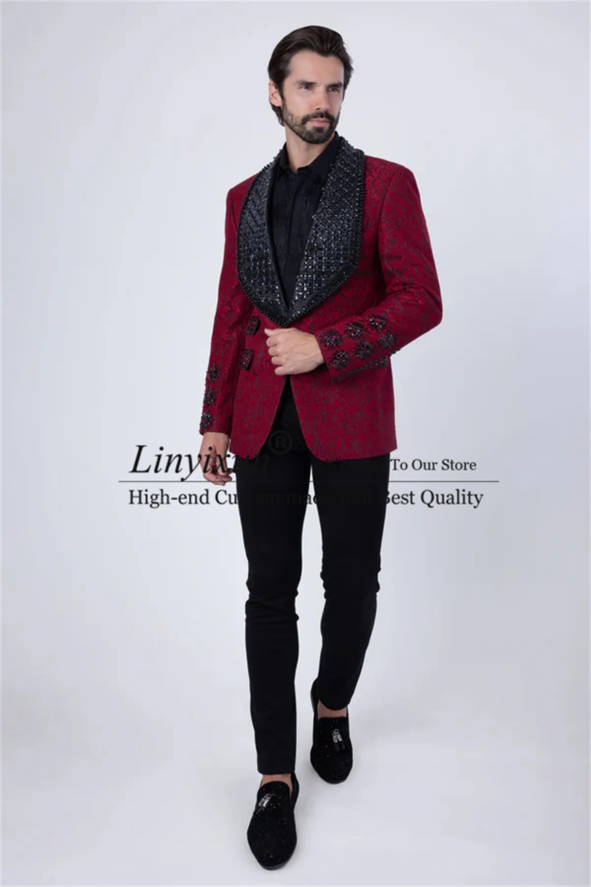 Fashion Jacquard Men Suits Customized Luxury Beaded Crystals Lapel Male Prom Blazer Slim Fit 2 Pieces Sets trajes para hombre
Fashion Jacquard Men Suits Customized Luxury Beaded Crystals Lapel Male Prom Blazer Slim Fit 2 Pieces Sets trajes para hombre