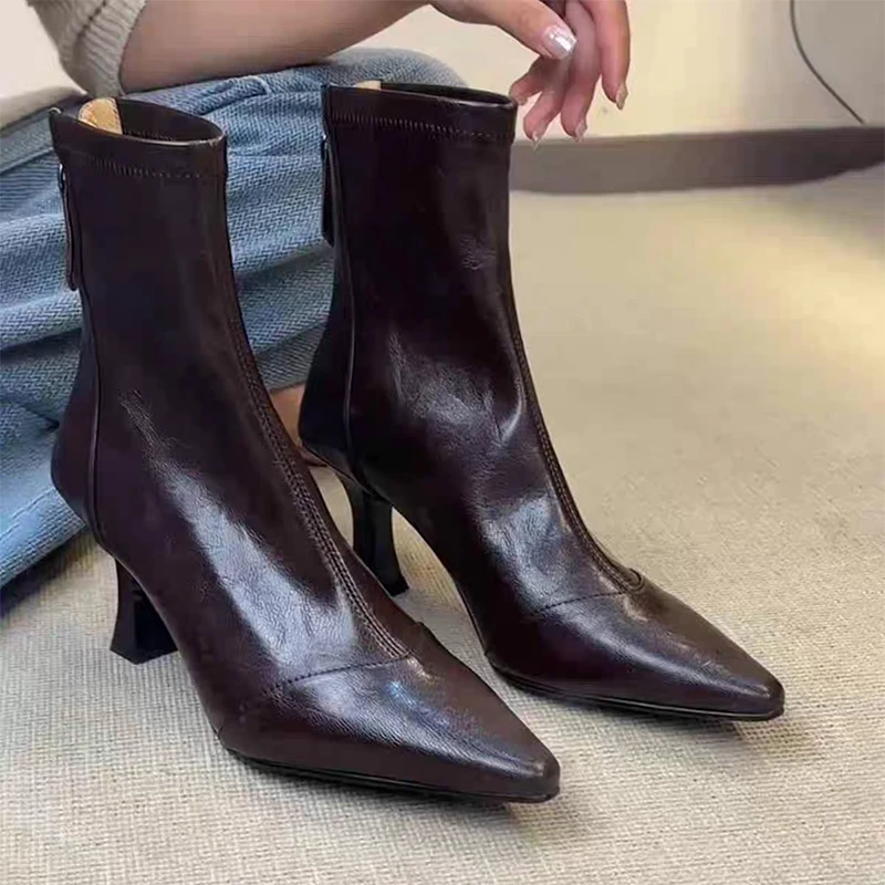 Ankle Boots Women Pointed Toe Leather Shoes High Heels Sexy Short Boots 2025 Winer Luxury Dress Pumps Chelsea Short Boots Woman
Ankle Boots Women Pointed Toe Leather Shoes High Heels Sexy Short Boots 2025 Winer Luxury Dress Pumps Chelsea Short Boots Woman