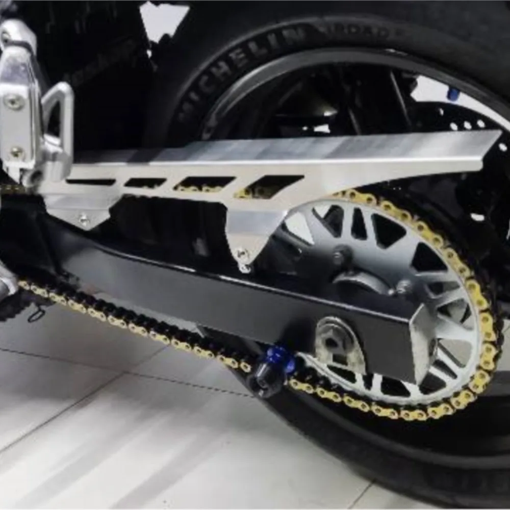 For Suzuki SV650 N/S 1999-2008 GSF600 650 Bandit / S 2000-2016 F 2008-2016 2015 Accessories Motorcycles Chain Guard Protector
For Suzuki SV650 N/S 1999-2008 GSF600 650 Bandit / S 2000-2016 F 2008-2016 2015 Accessories Motorcycles Chain Guard Protector