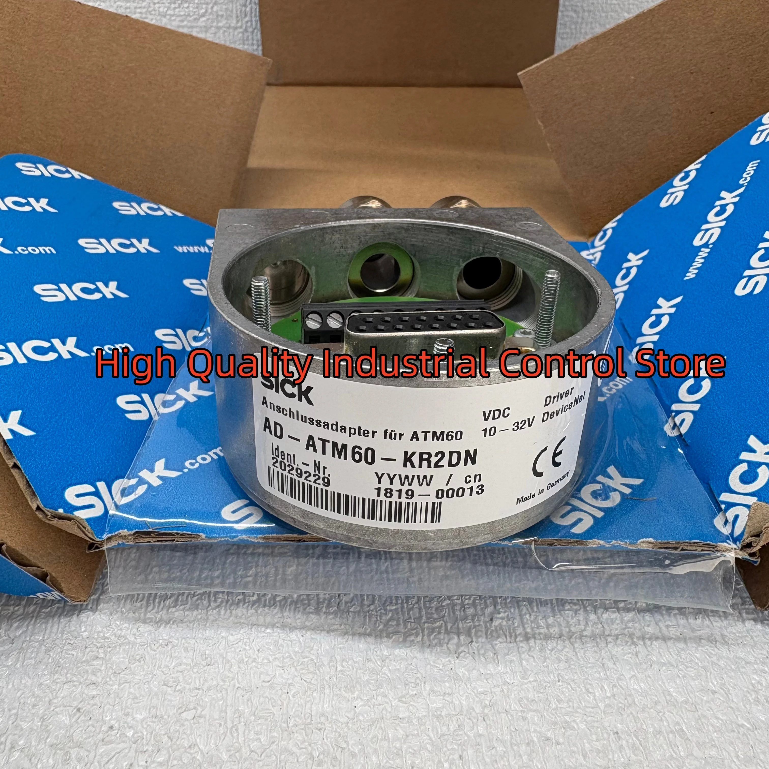 New in box AD-ATM60-KR2DN 2029229 Encoder Adapter
New in box AD-ATM60-KR2DN 2029229 Encoder Adapter