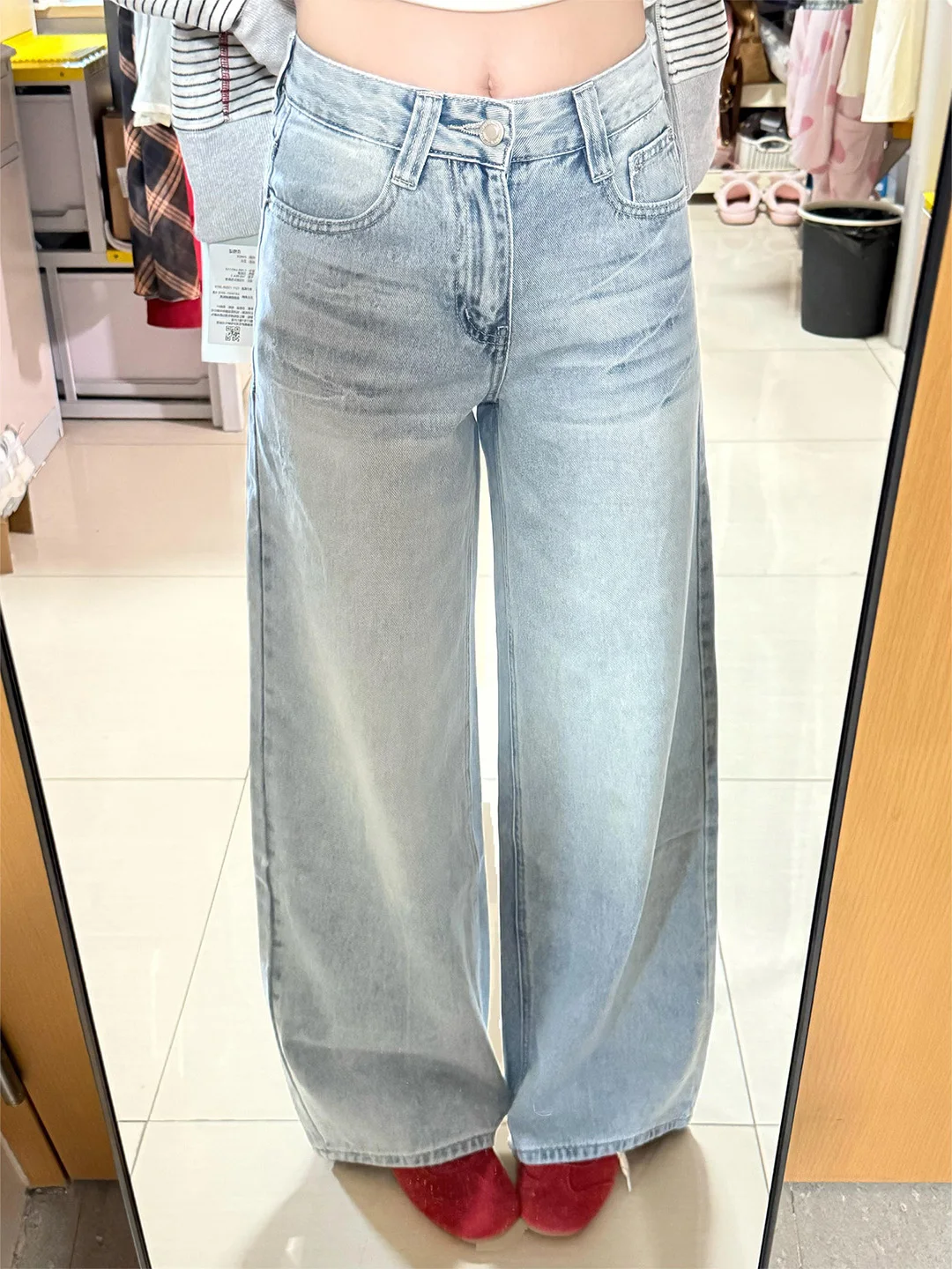 Summer 2026 High Waist Wide Leg Jeans Women's Loose Fit Washed out American Style Slimming Skinny Jeans Casual High Waist
Summer 2026 High Waist Wide Leg Jeans Women's Loose Fit Washed out American Style Slimming Skinny Jeans Casual High Waist