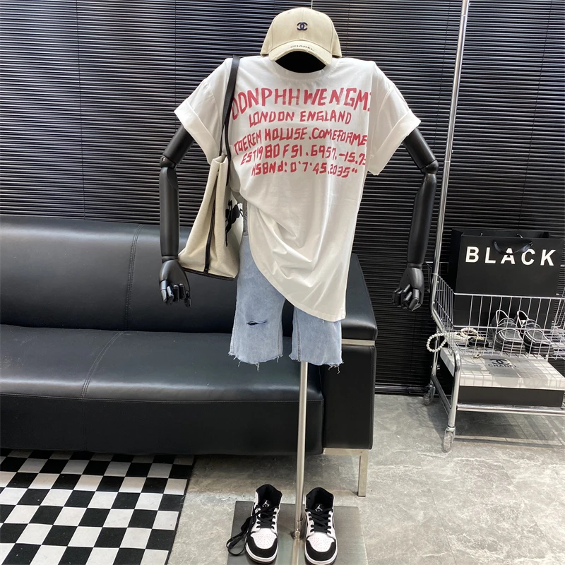 2022 New fashion Designer new style Famous brand Personalized letter print Graffiti Loose T-shirt summer Versatile Top
2022 New fashion Designer new style Famous brand Personalized letter print Graffiti Loose T-shirt summer Versatile Top