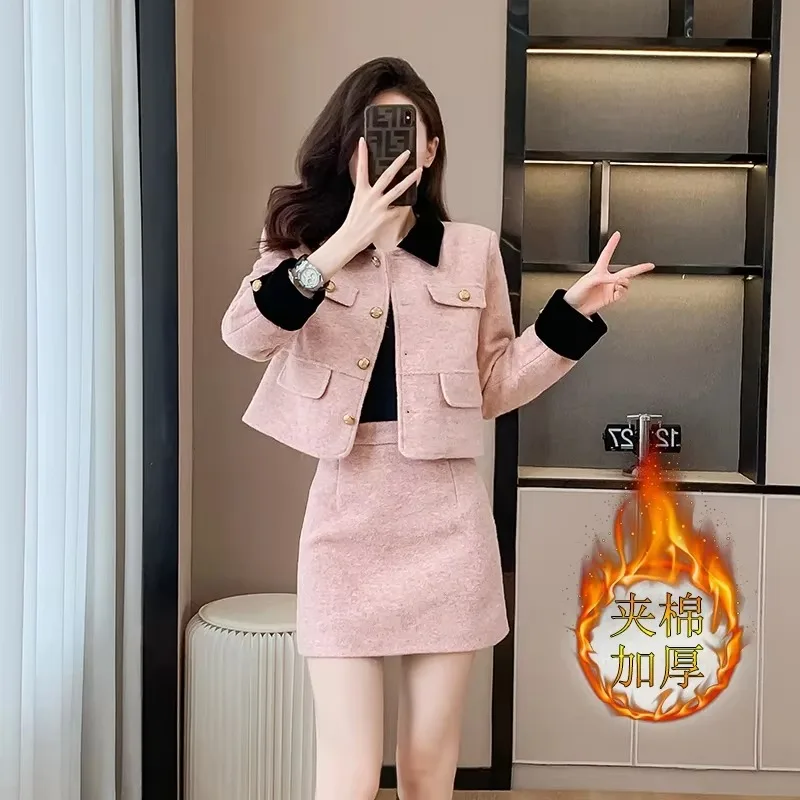 Pink Woolen Elegant Short Skirt 2025 Autumn Winter New Fashion All-matching Temperament Long Sleeves Coat Skirt Two-piece Set
Pink Woolen Elegant Short Skirt 2025 Autumn Winter New Fashion All-matching Temperament Long Sleeves Coat Skirt Two-piece Set