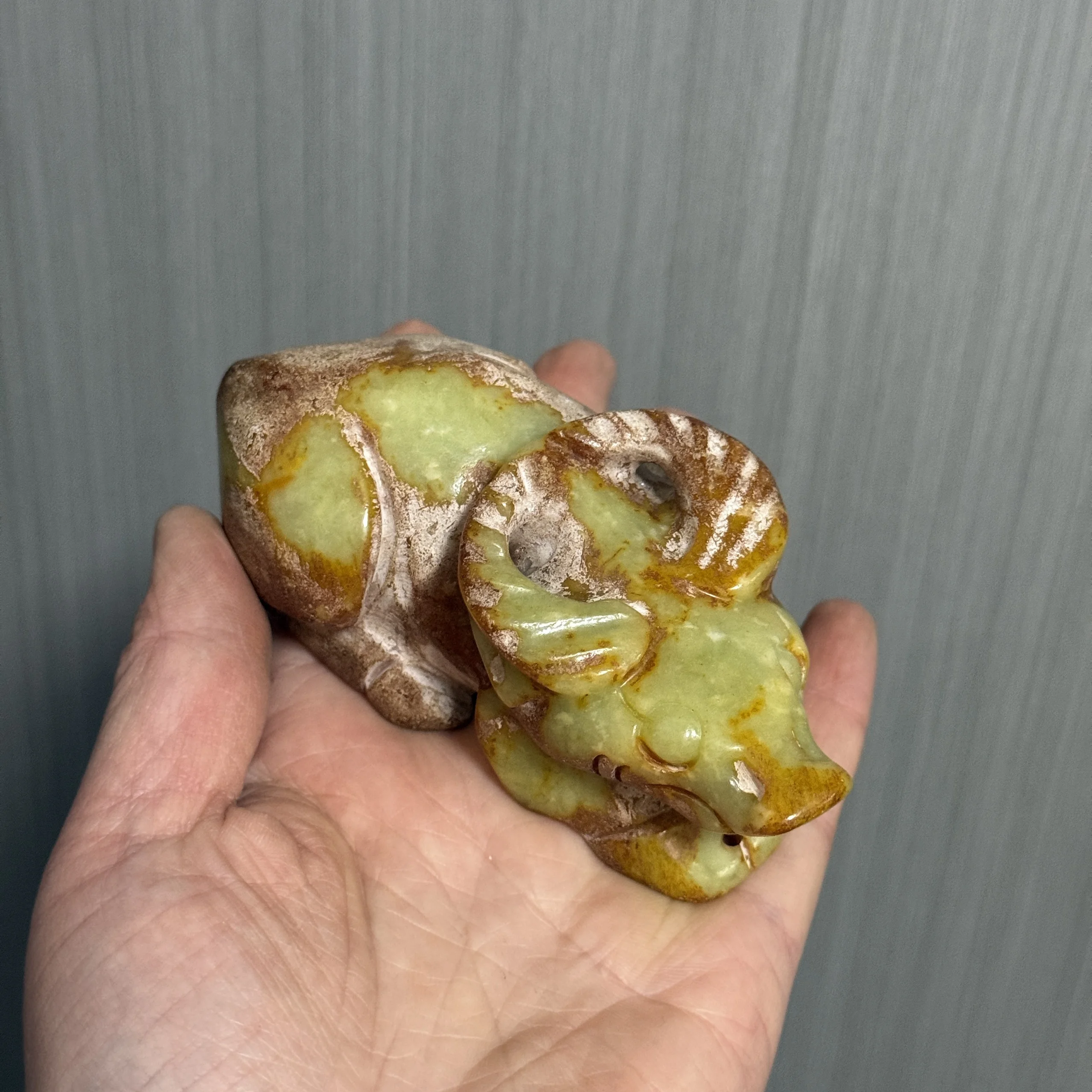 Chinese Antique Collection Old Yellow Jade Cow Statue Handcrafted Small Jade Ornament Traditional Collectible Desk or Home Decor
Chinese Antique Collection Old Yellow Jade Cow Statue Handcrafted Small Jade Ornament Traditional Collectible Desk or Home Decor