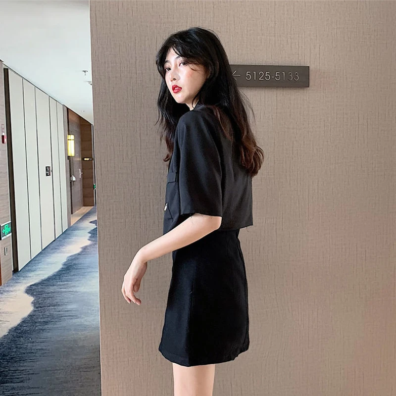 Straight Blazers Women Summer Design Elegant Females Streetwear Cropped Fashion Korean New Arrival Stylish Short Sleeve Casual
Straight Blazers Women Summer Design Elegant Females Streetwear Cropped Fashion Korean New Arrival Stylish Short Sleeve Casual