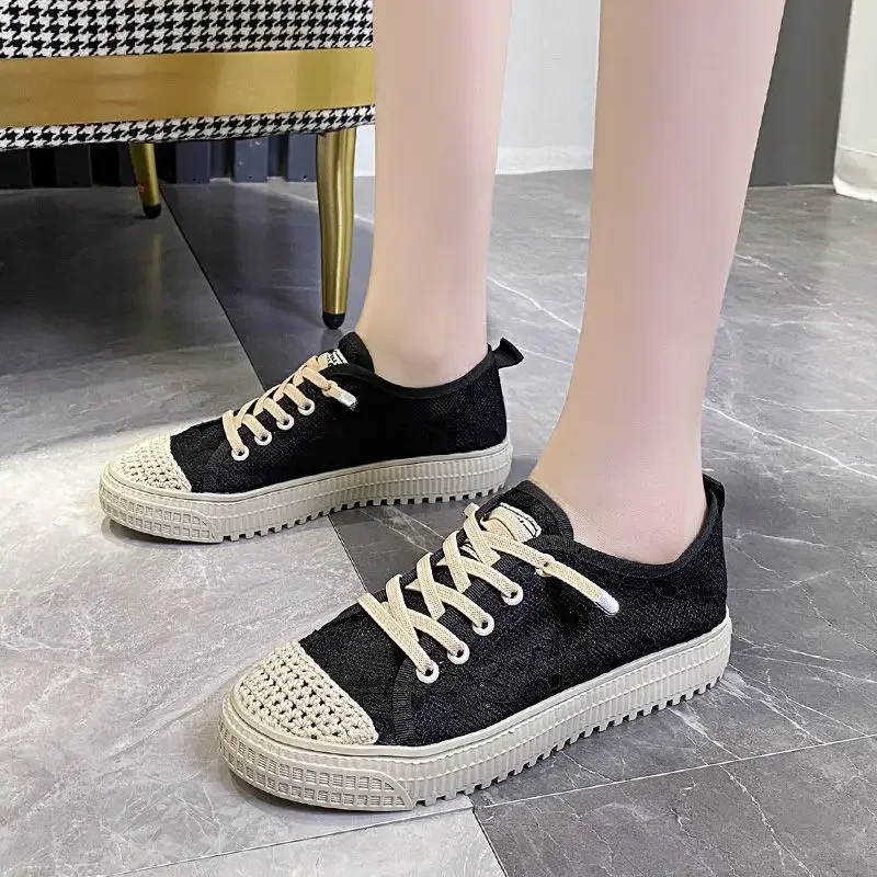 Comfortable and Elegant Slip On Summer Woman Footwear Aesthetic Daily Routine Designer Luxury Original Stylish Shoes for Women
Comfortable and Elegant Slip On Summer Woman Footwear Aesthetic Daily Routine Designer Luxury Original Stylish Shoes for Women