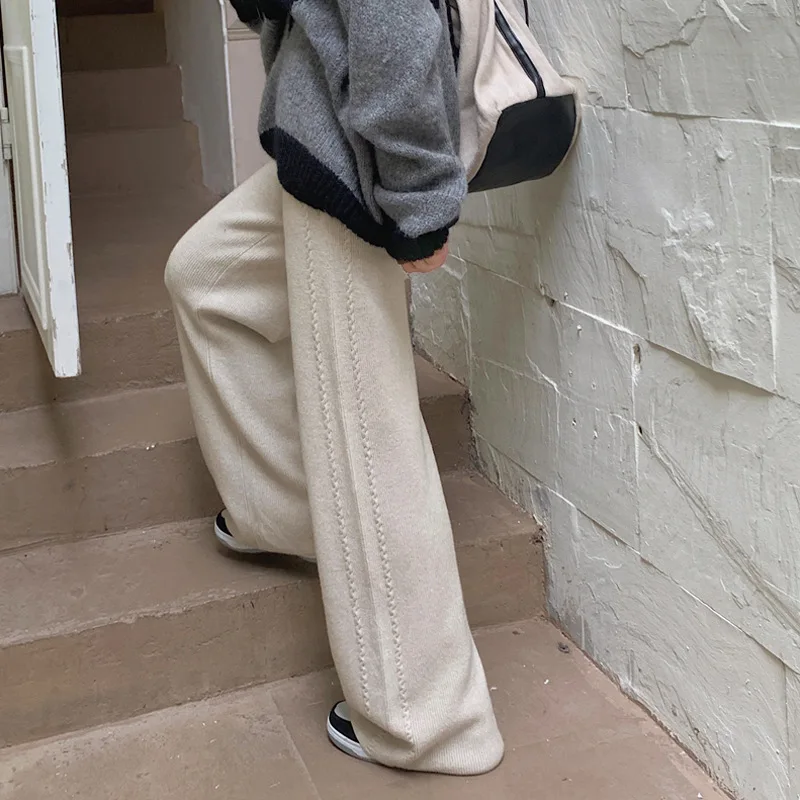 Knitted Wide Leg Long Pants Women Autumn Winter High Waist Straight Versatile Loose Casual Solid Color Knit Trousers Office Lady
Knitted Wide Leg Long Pants Women Autumn Winter High Waist Straight Versatile Loose Casual Solid Color Knit Trousers Office Lady